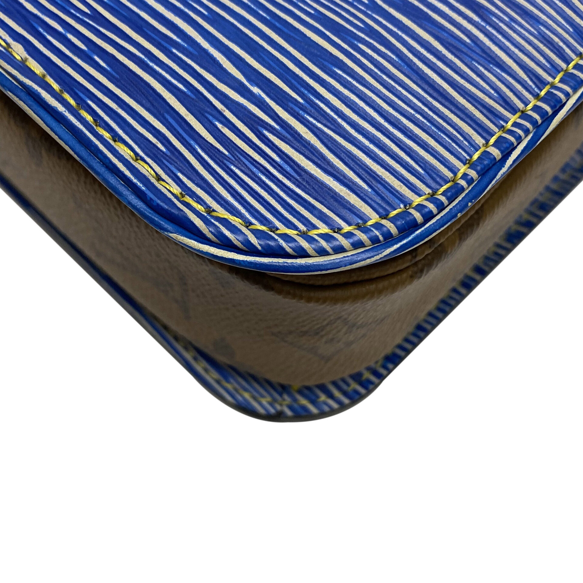 Bolsa Louis Vuitton Pochette Métis Epi Leather