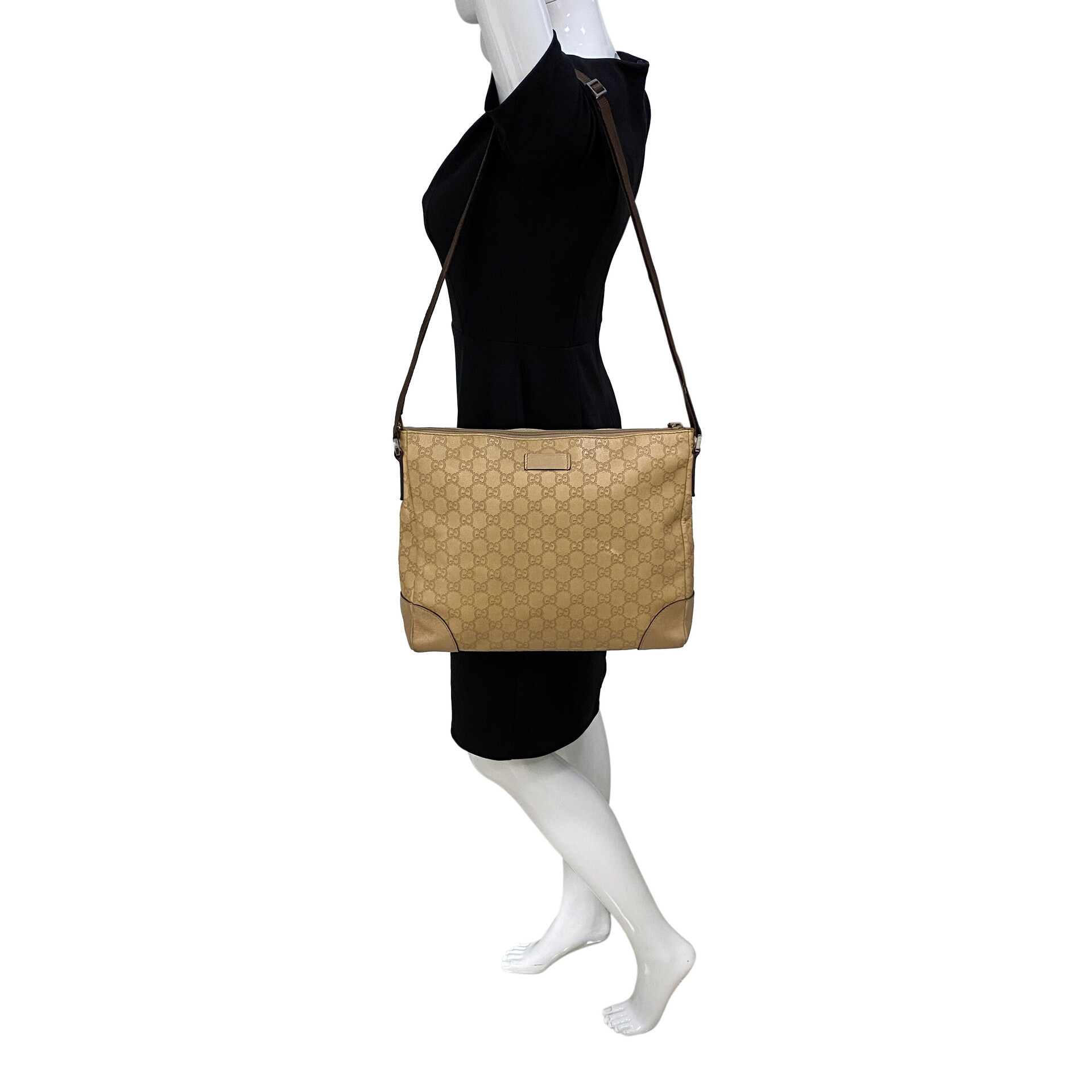 Bolsa Gucci Couro GG Monograma Bege