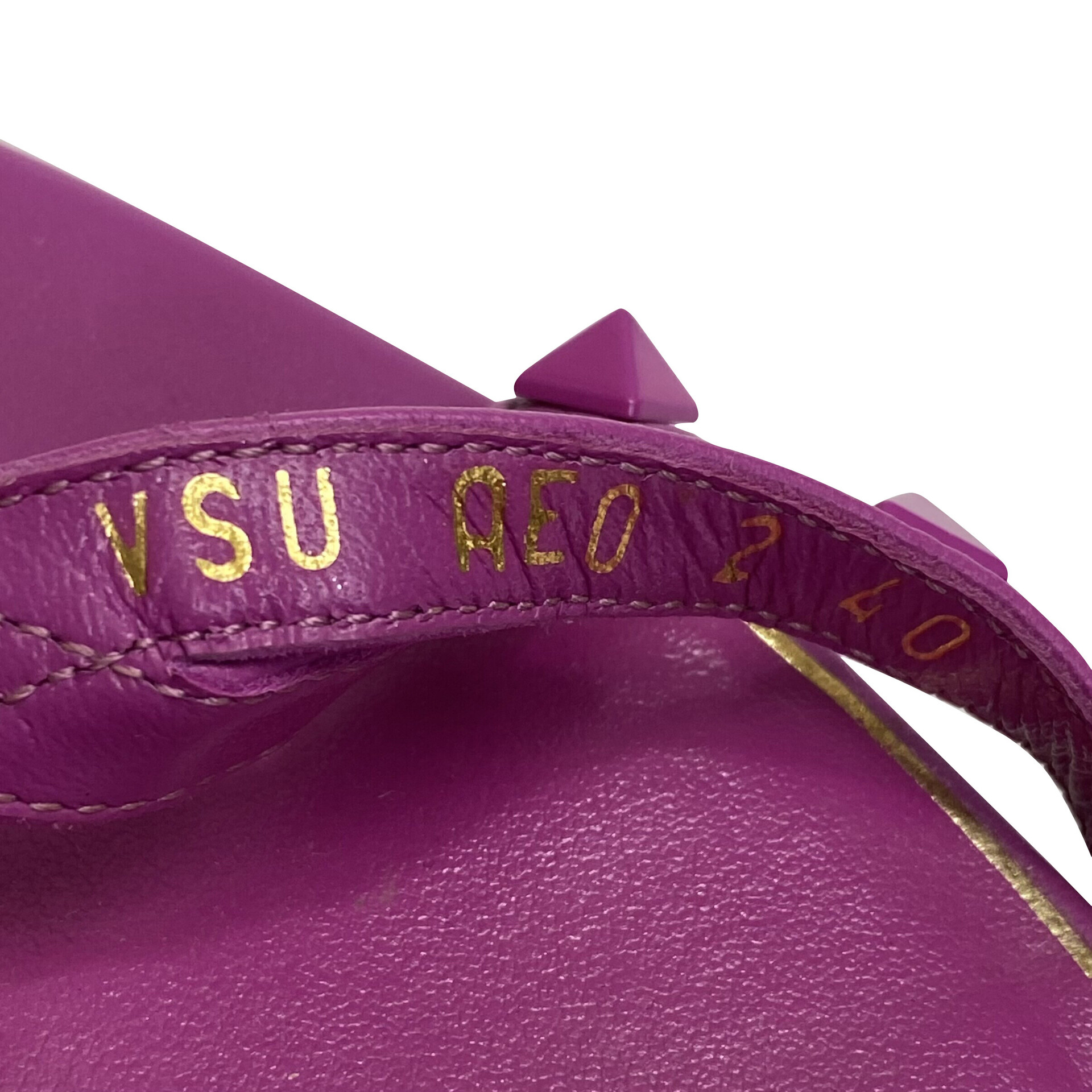 Sandália Valentino Garavani Rockstuds Rosa