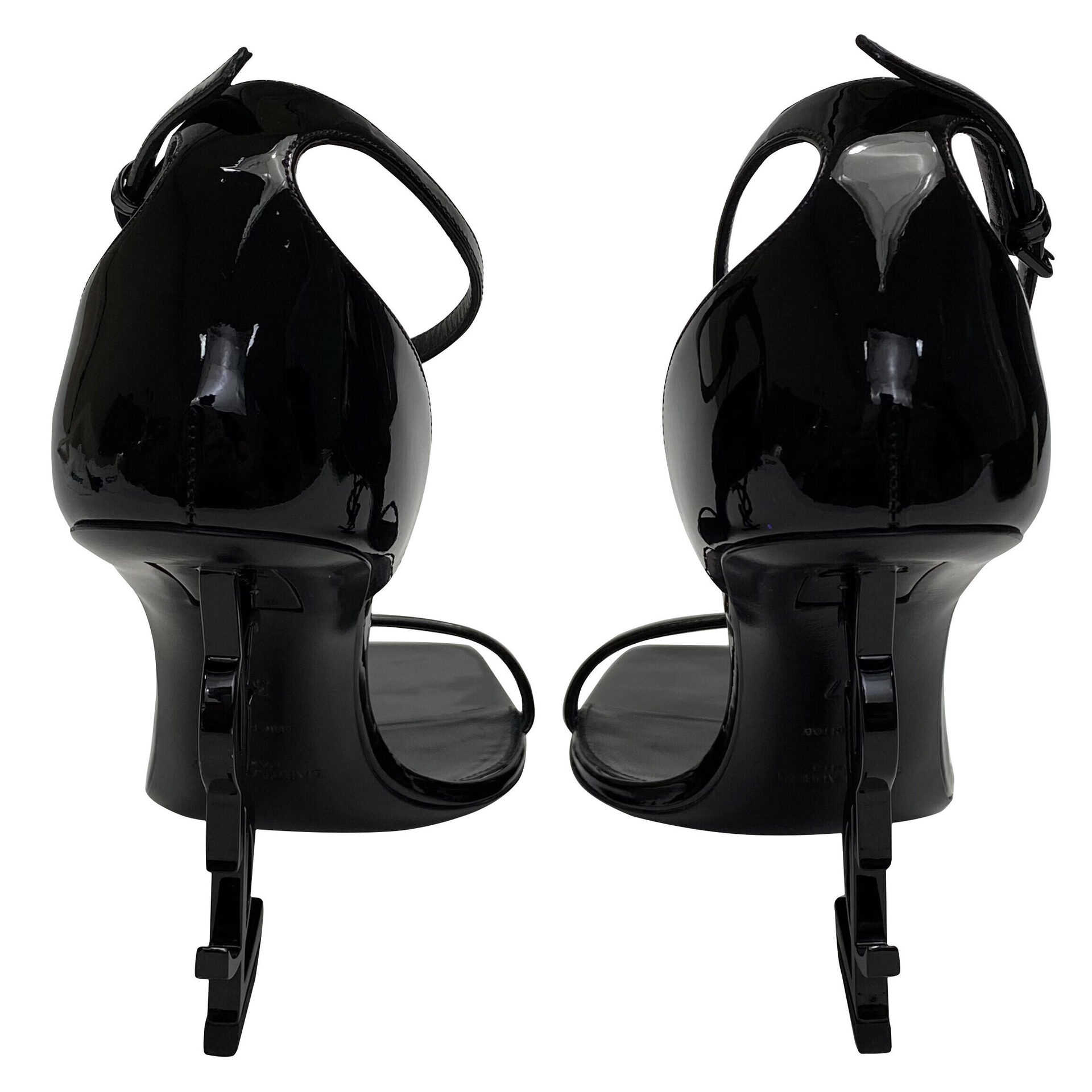 Sandália Saint Laurent Opyum Preta