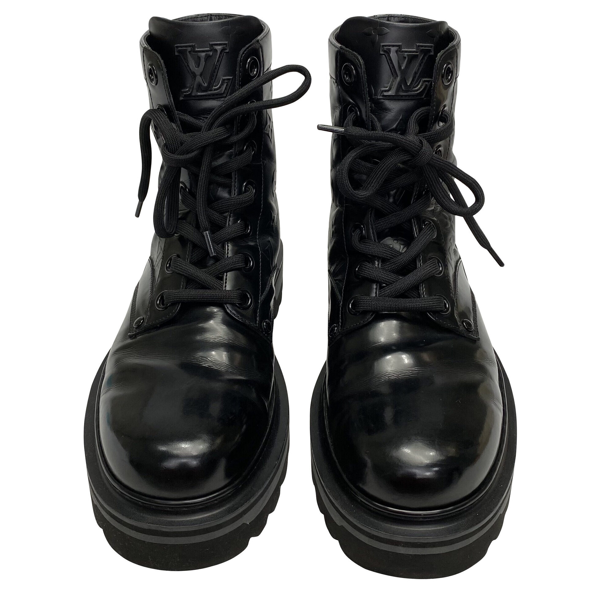 Bota Louis Vuitton Couro Preto