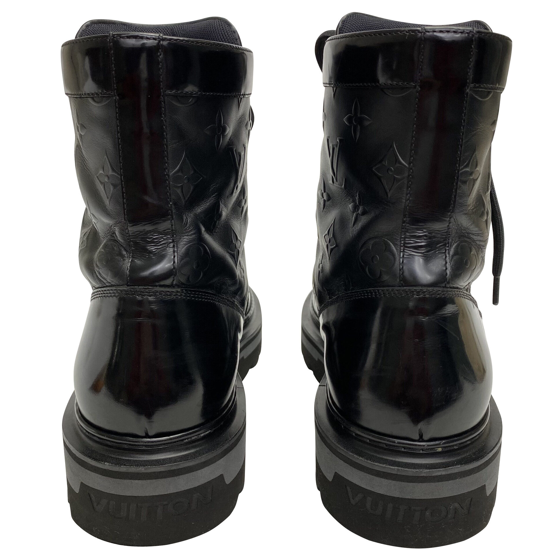 Bota Louis Vuitton Couro Preto