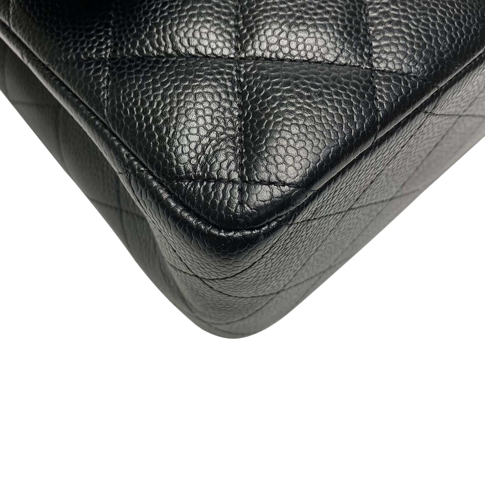 Bolsa Chanel Double Flap Jumbo Couro Caviar Preto