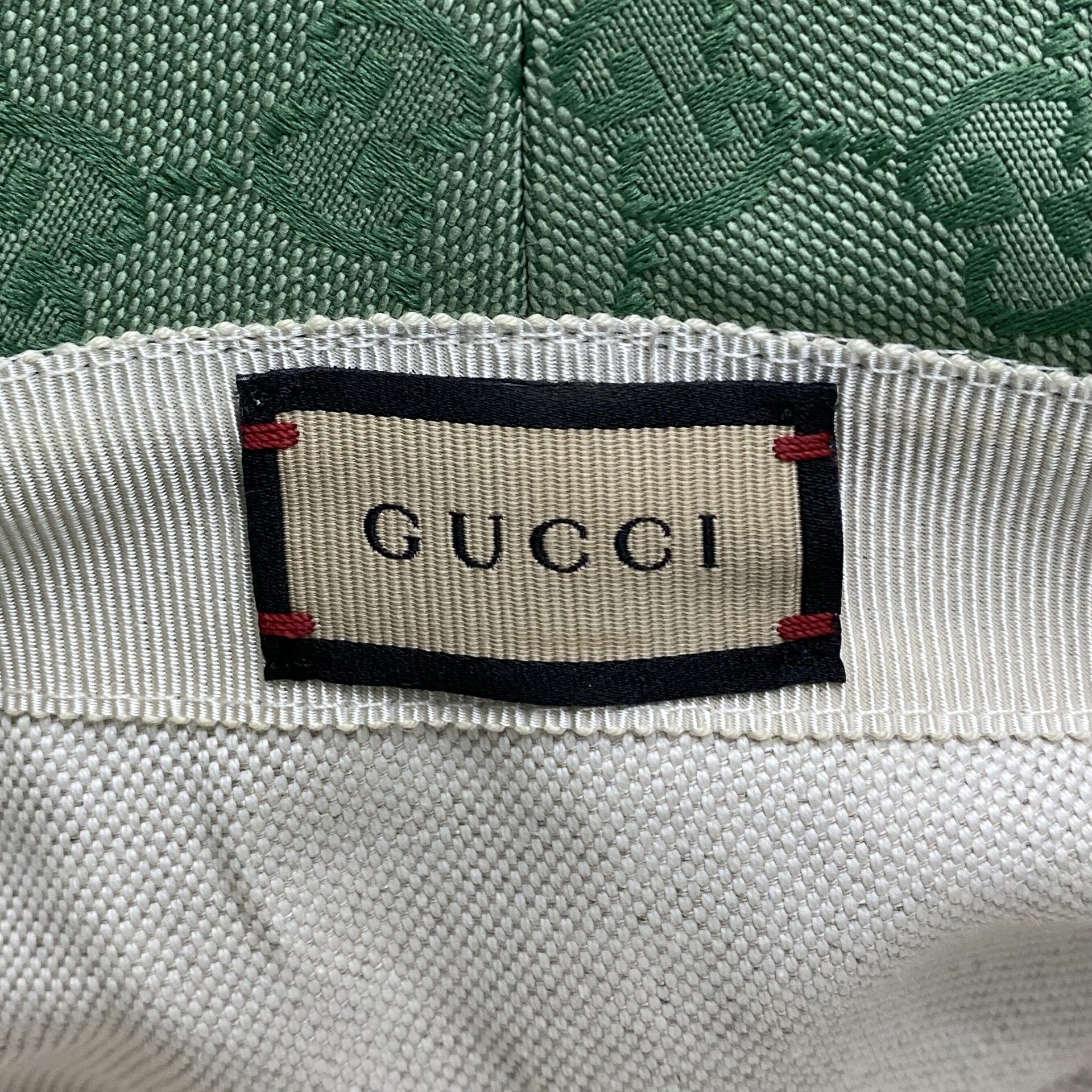 Chapéu Gucci Bucket GG Verde