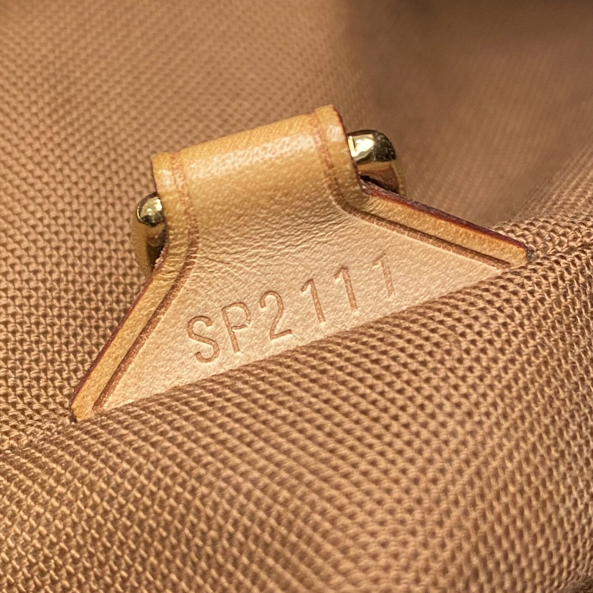 Bolsa Louis Vuitton Tivoli GM Monograma