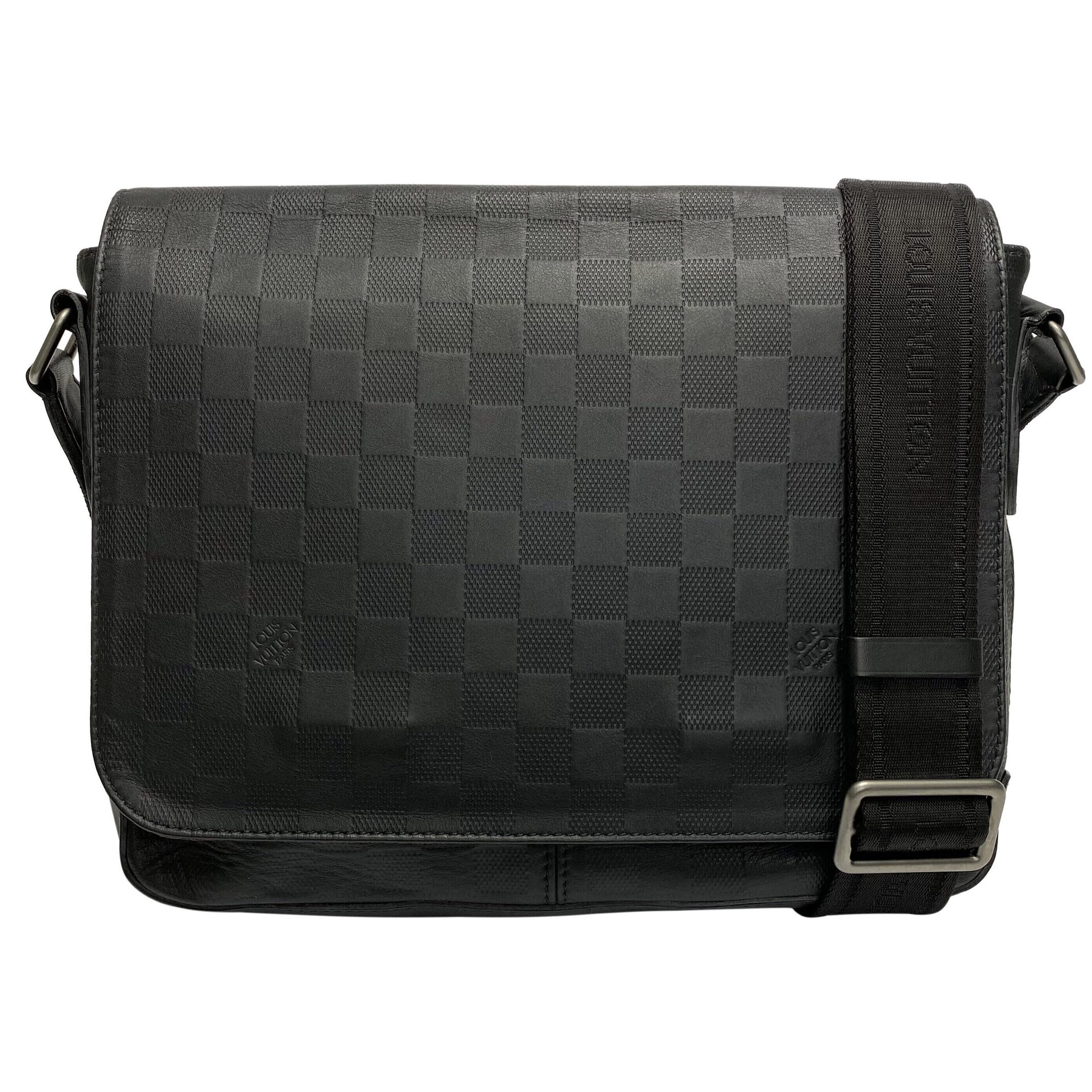 Bolsa Louis Vuitton District PM Damier Infini
