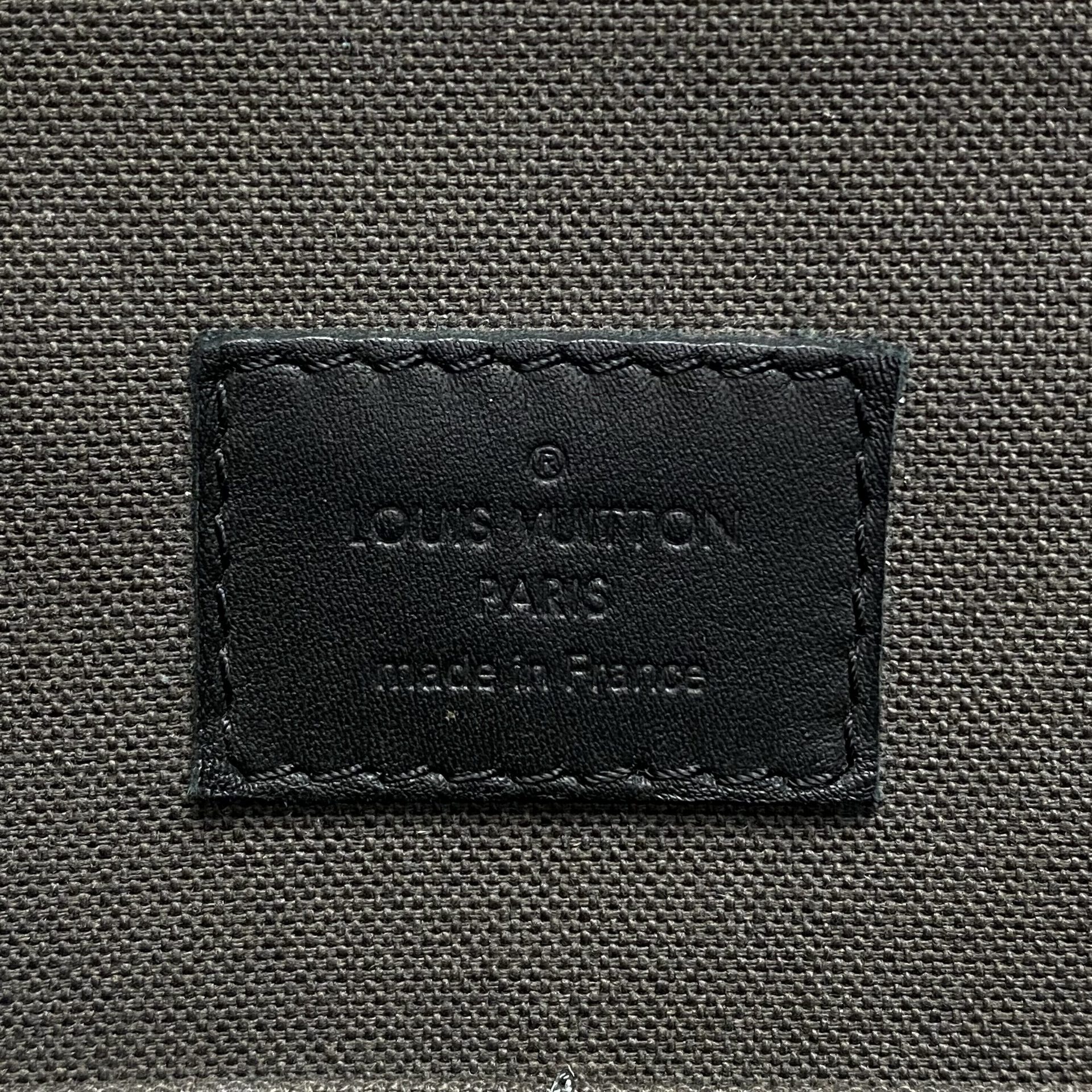 Bolsa Louis Vuitton District PM Damier Infini