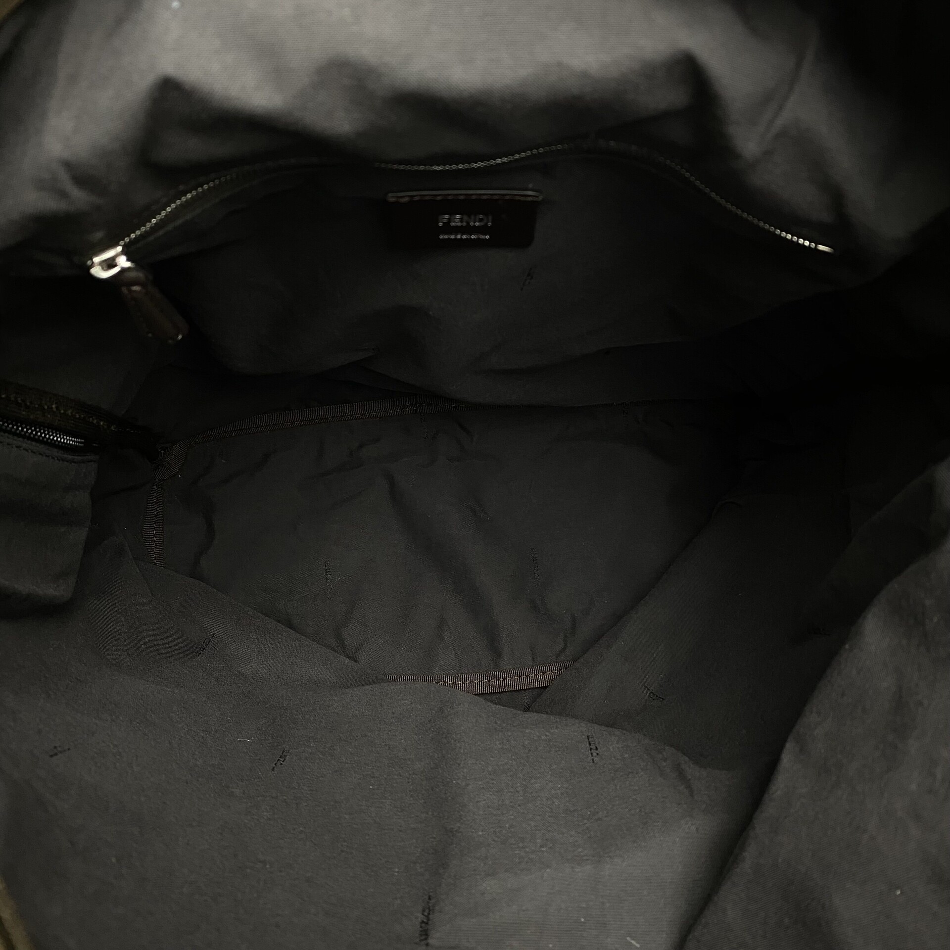 Mochila Fendi Strike Jacquard Monograma