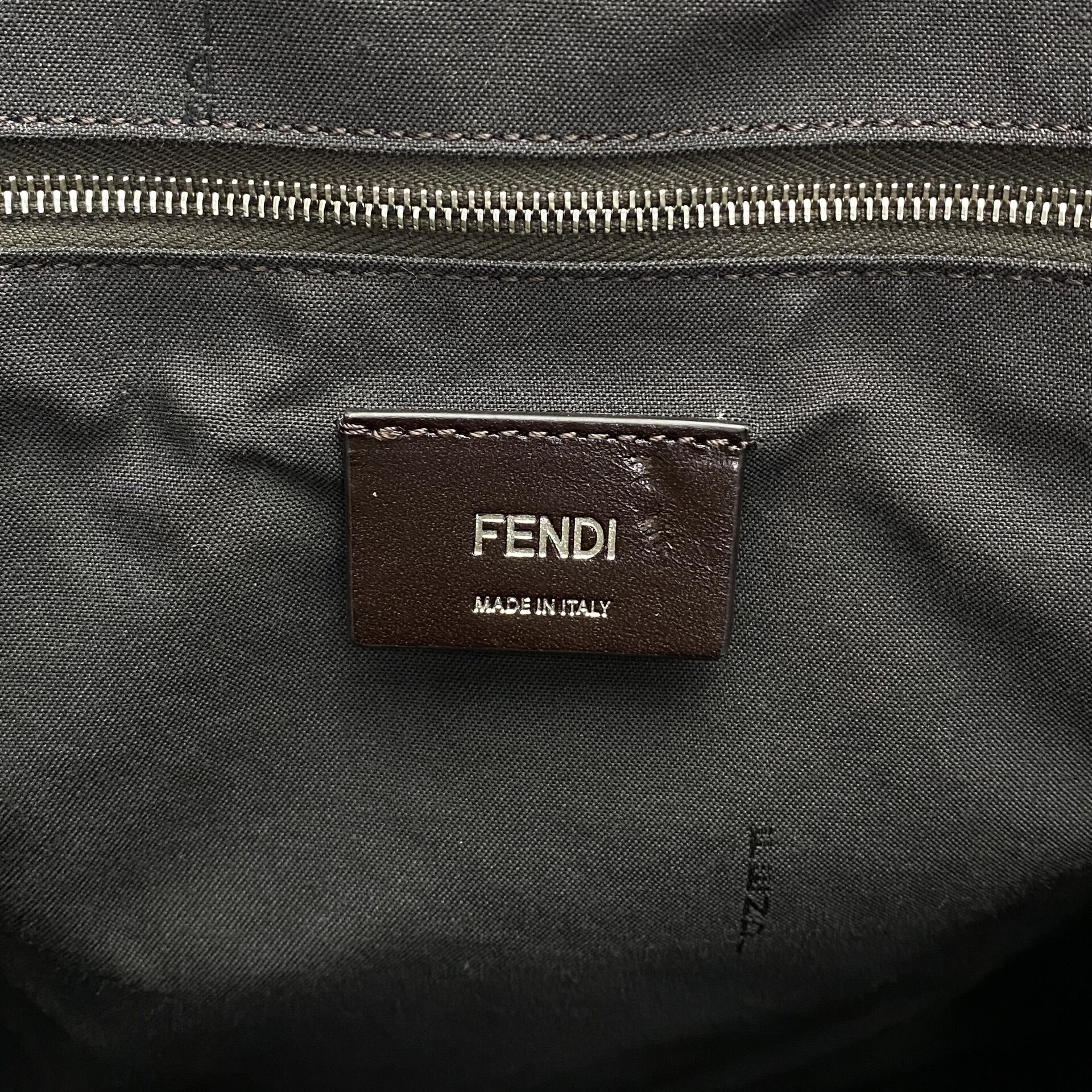 Mochila Fendi Strike Jacquard Monograma
