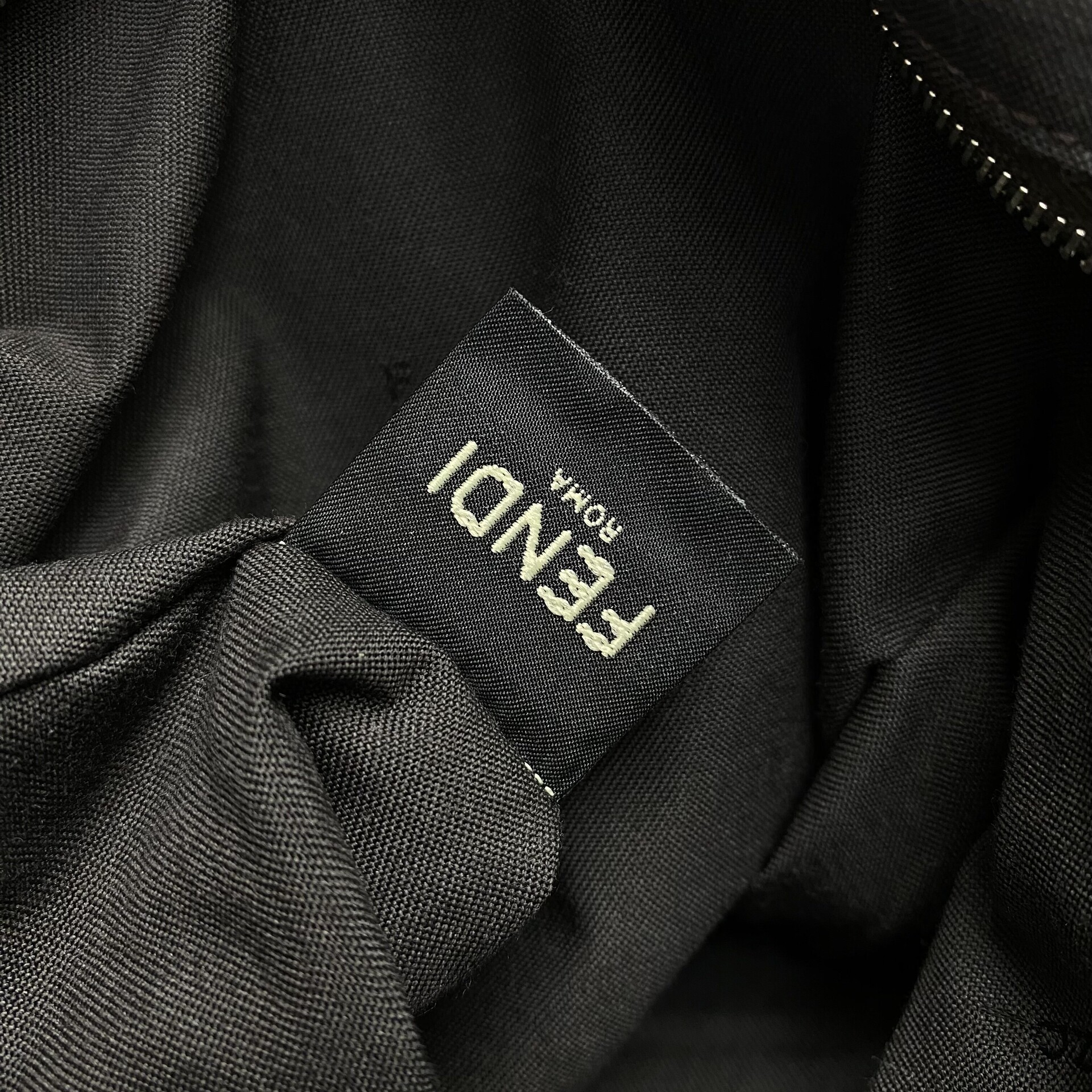 Mochila Fendi Strike Jacquard Monograma