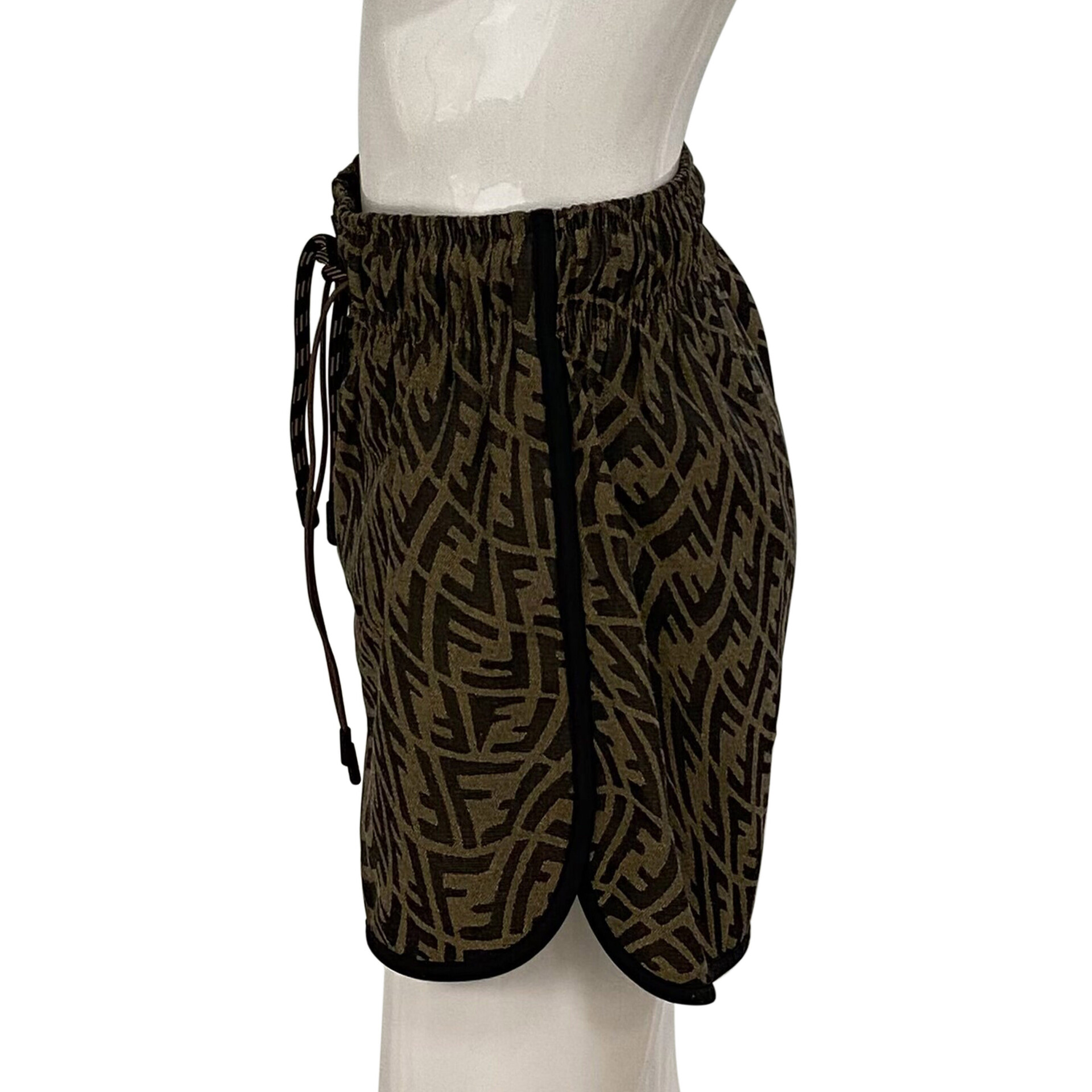 Short Fendi Monograma