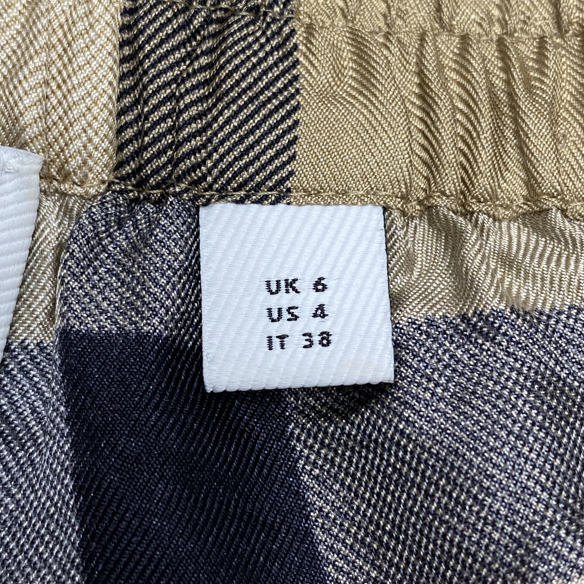 Short Burberry Xadrez