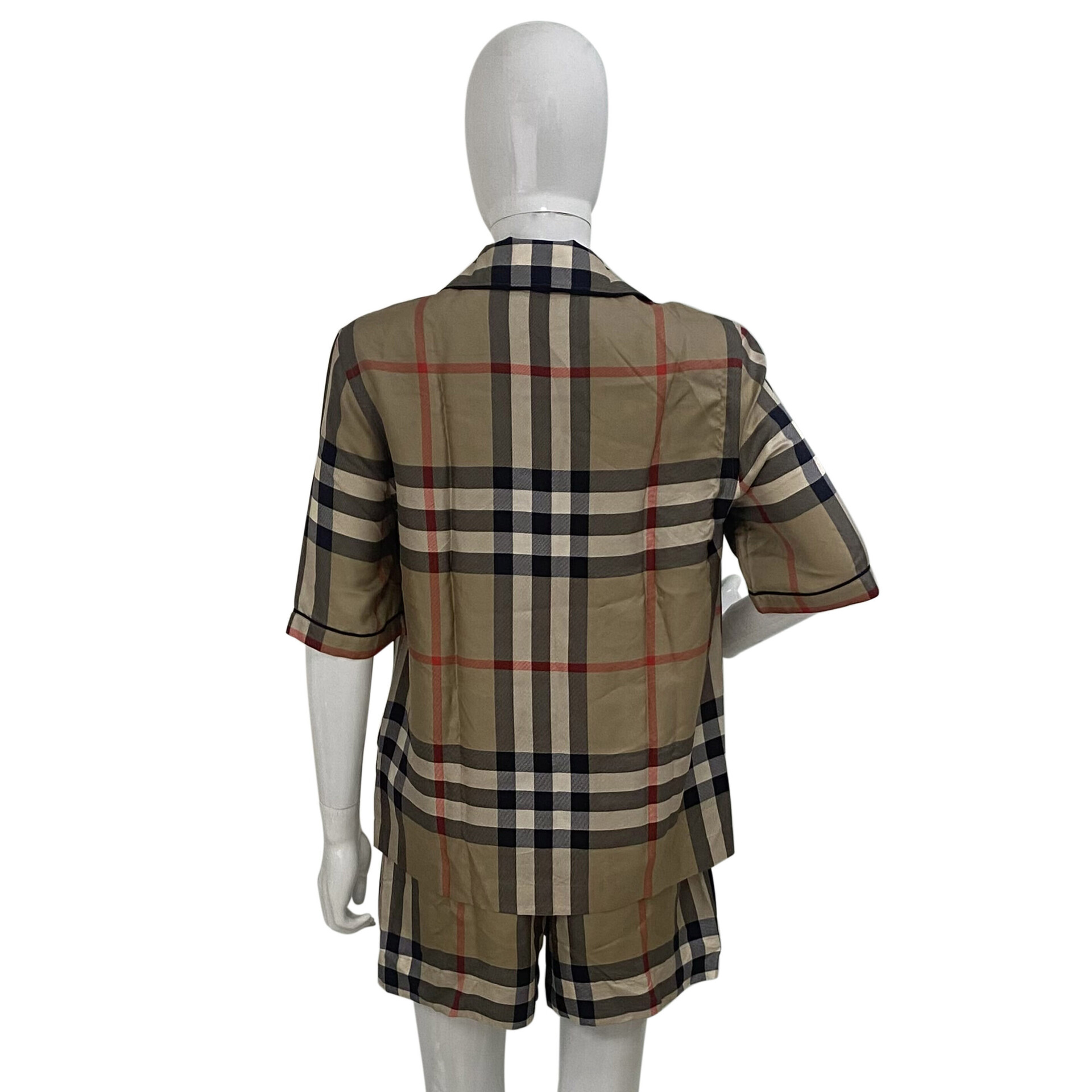 Conjunto Burberry