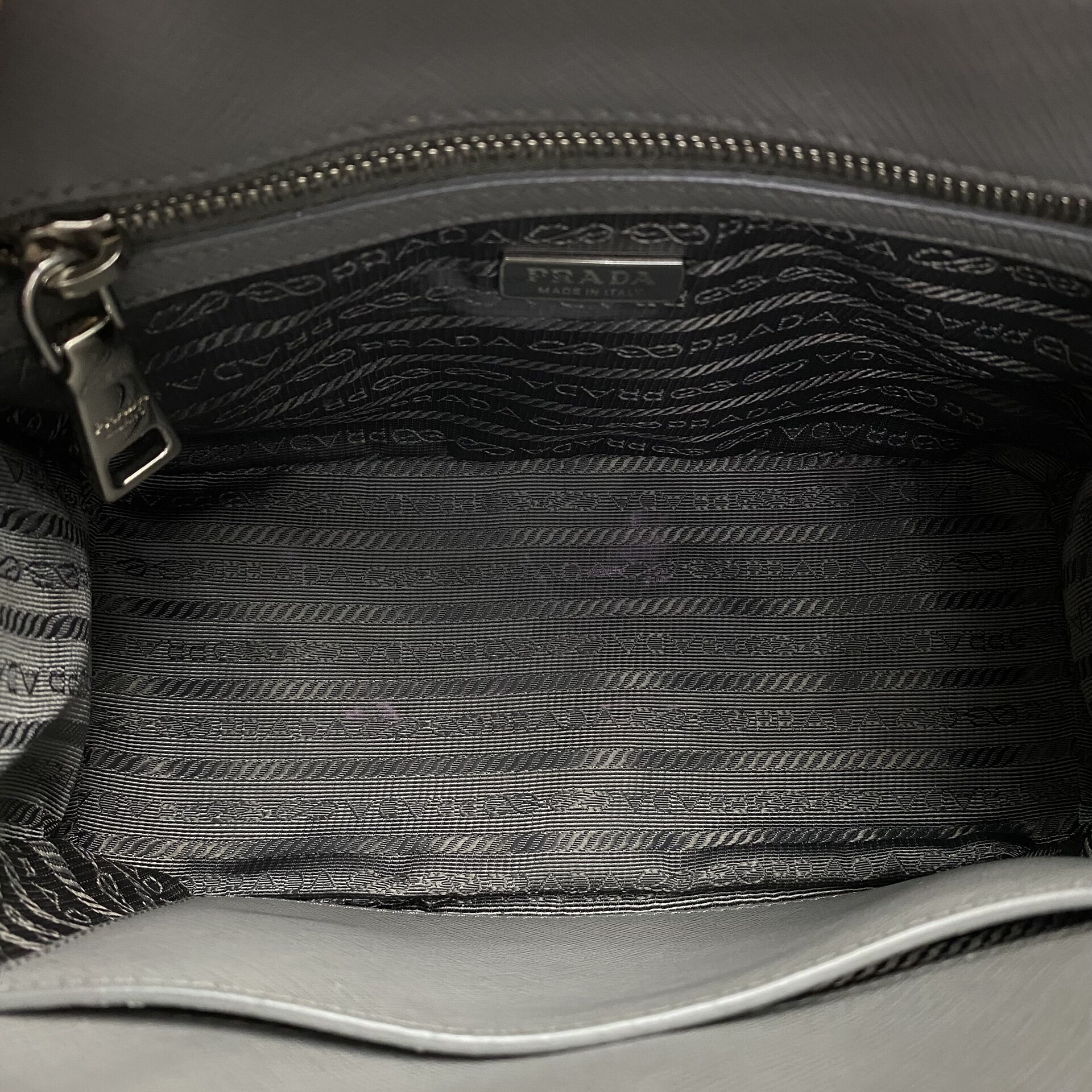 Bolsa Prada Galleria Small Cinza