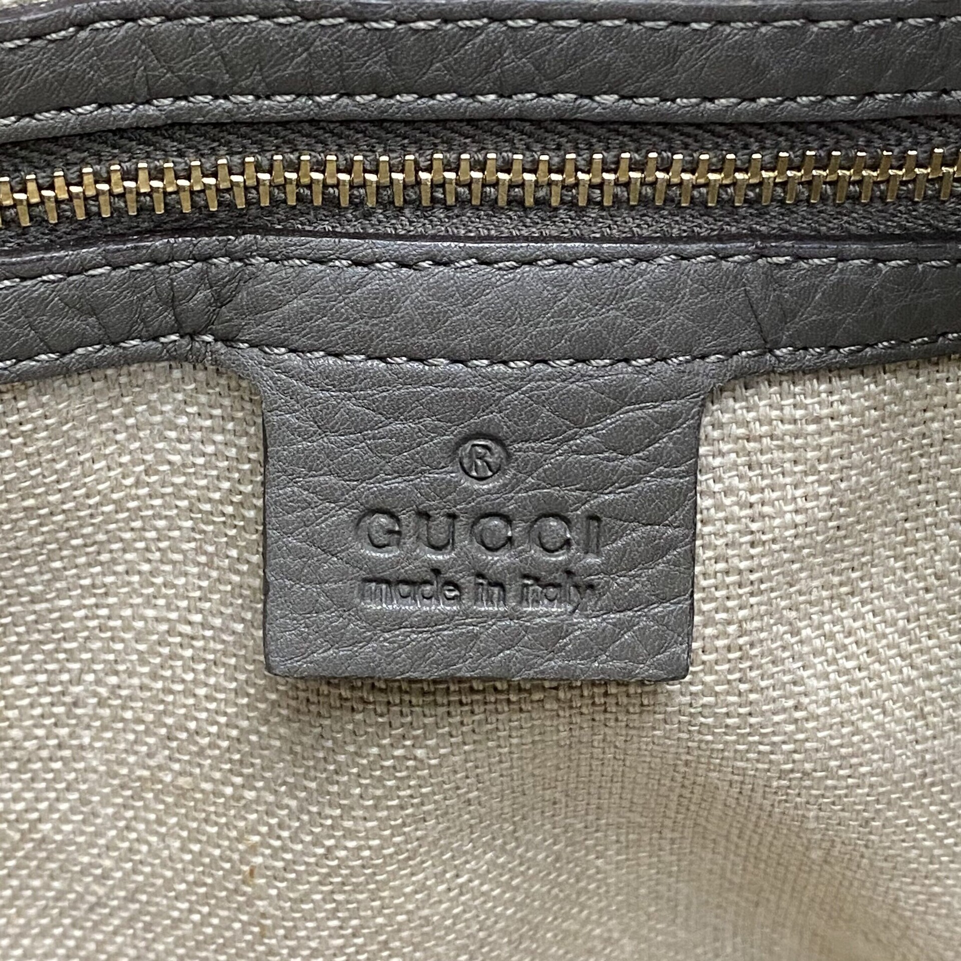 Bolsa Gucci Hobo Cinza Píton
