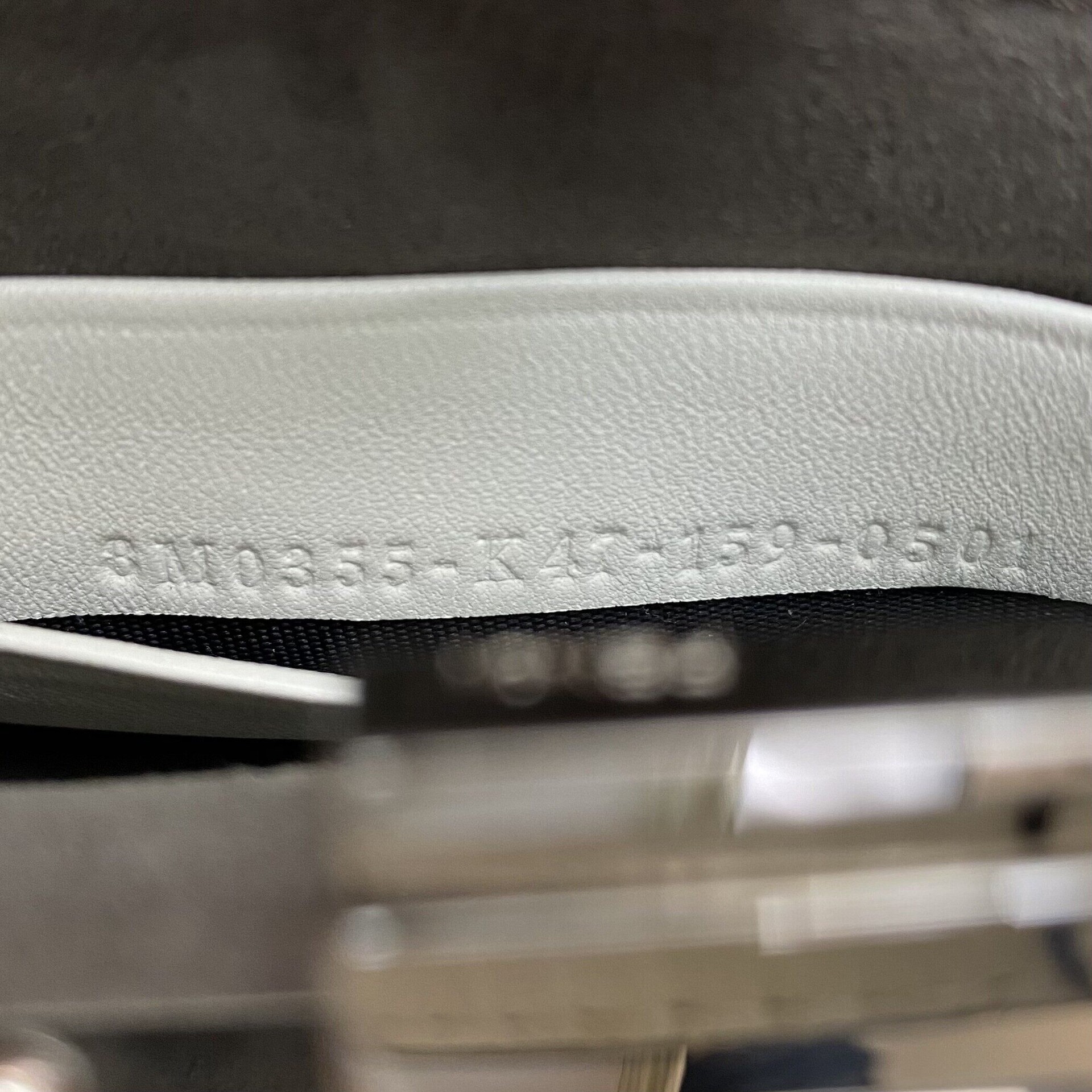 Bolsa Fendi Micro Peekaboo Off White