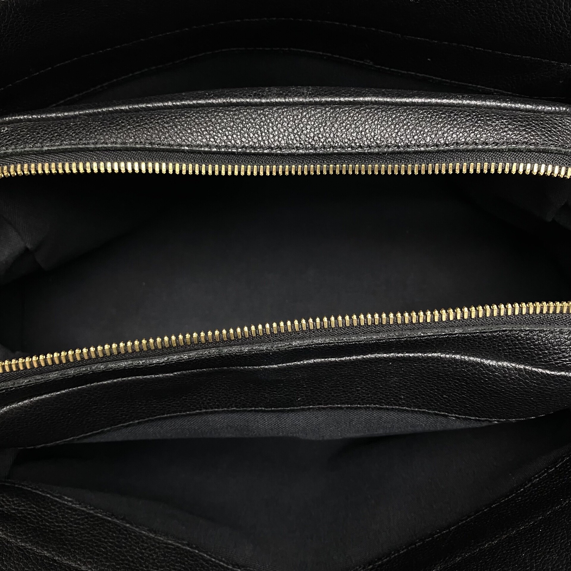 Bolsa Louis Vuitton Vosges MM Empreinte