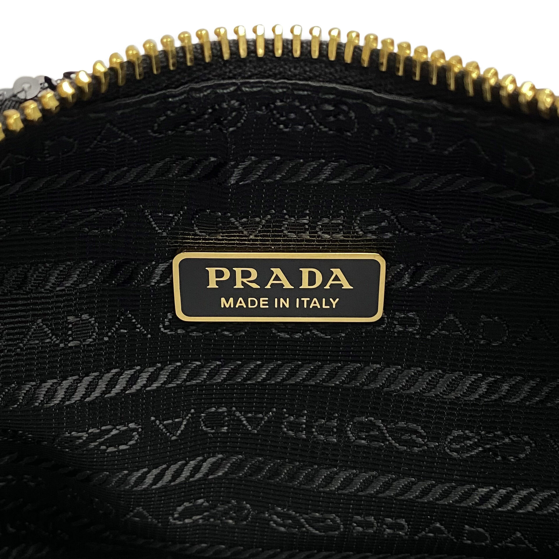 Bolsa Prada Re-Edition 2005 Paetês