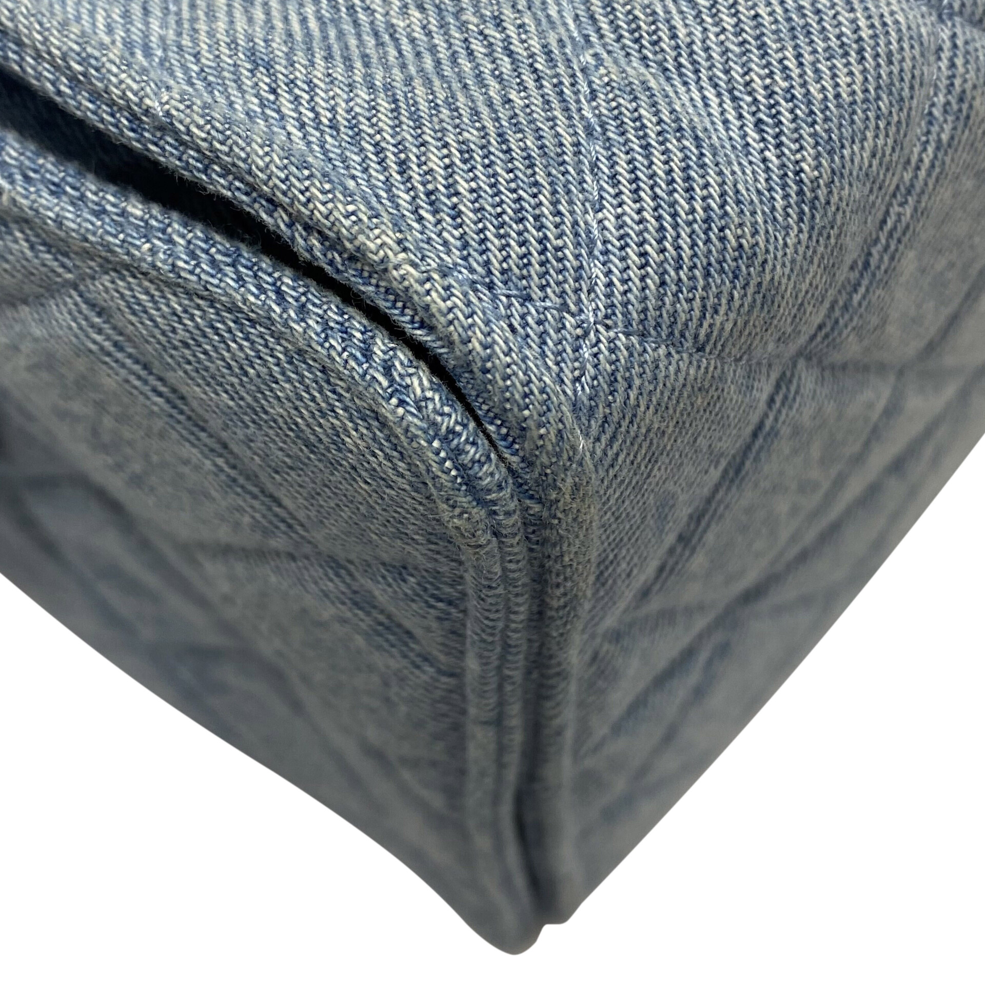Bolsa Chanel 25 Denim Lavado Média
