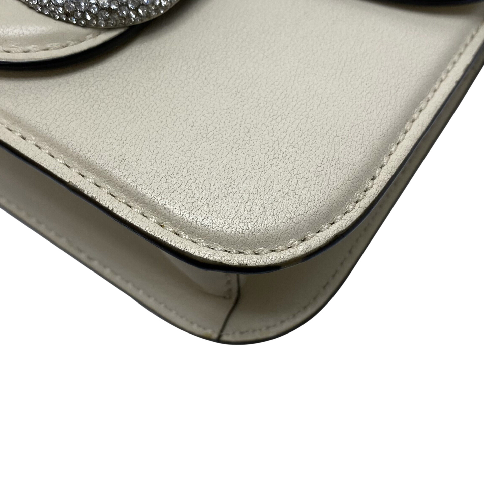 Bolsa Valentino Garavani Locò Tiracolo Off White