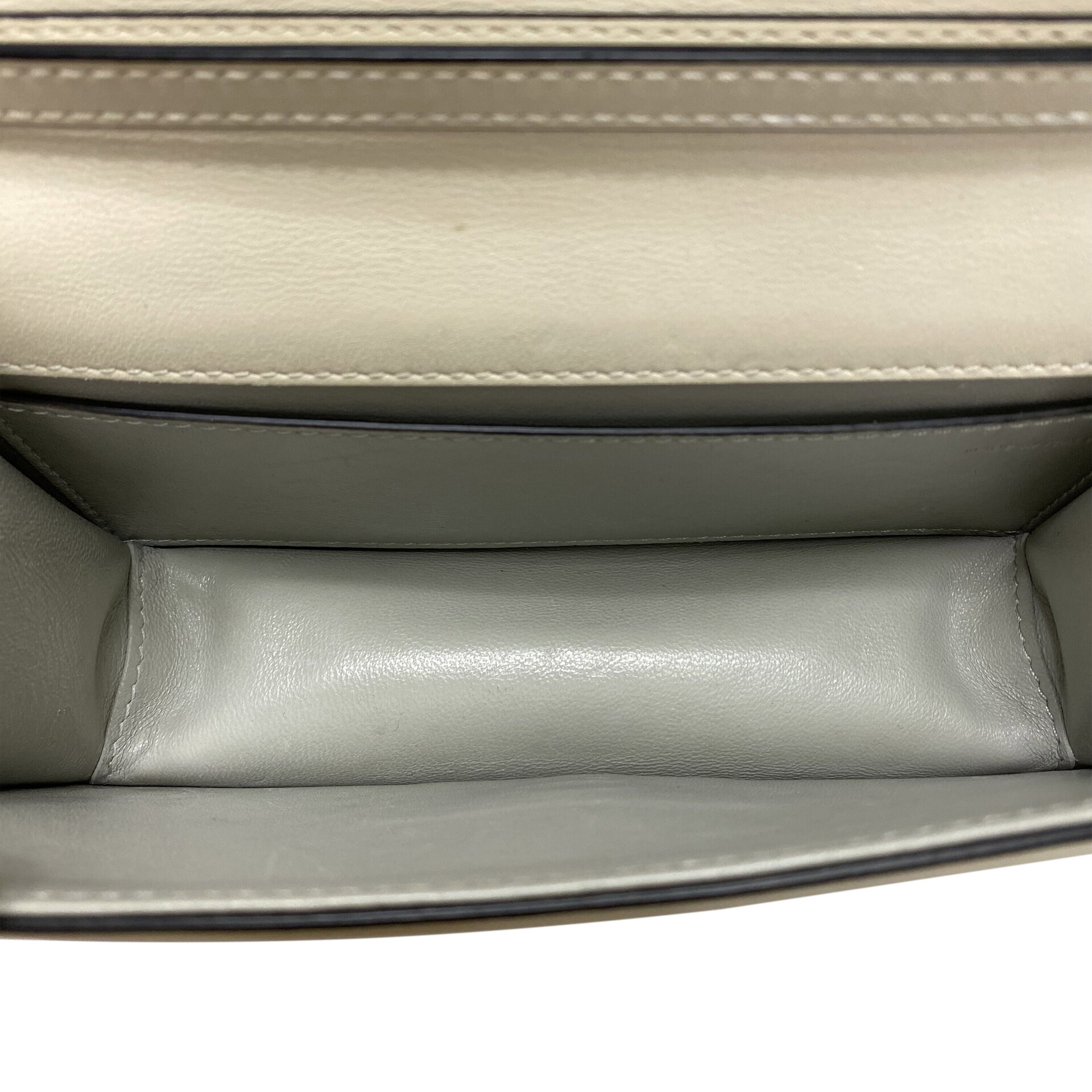 Bolsa Valentino Garavani Locò Tiracolo Off White