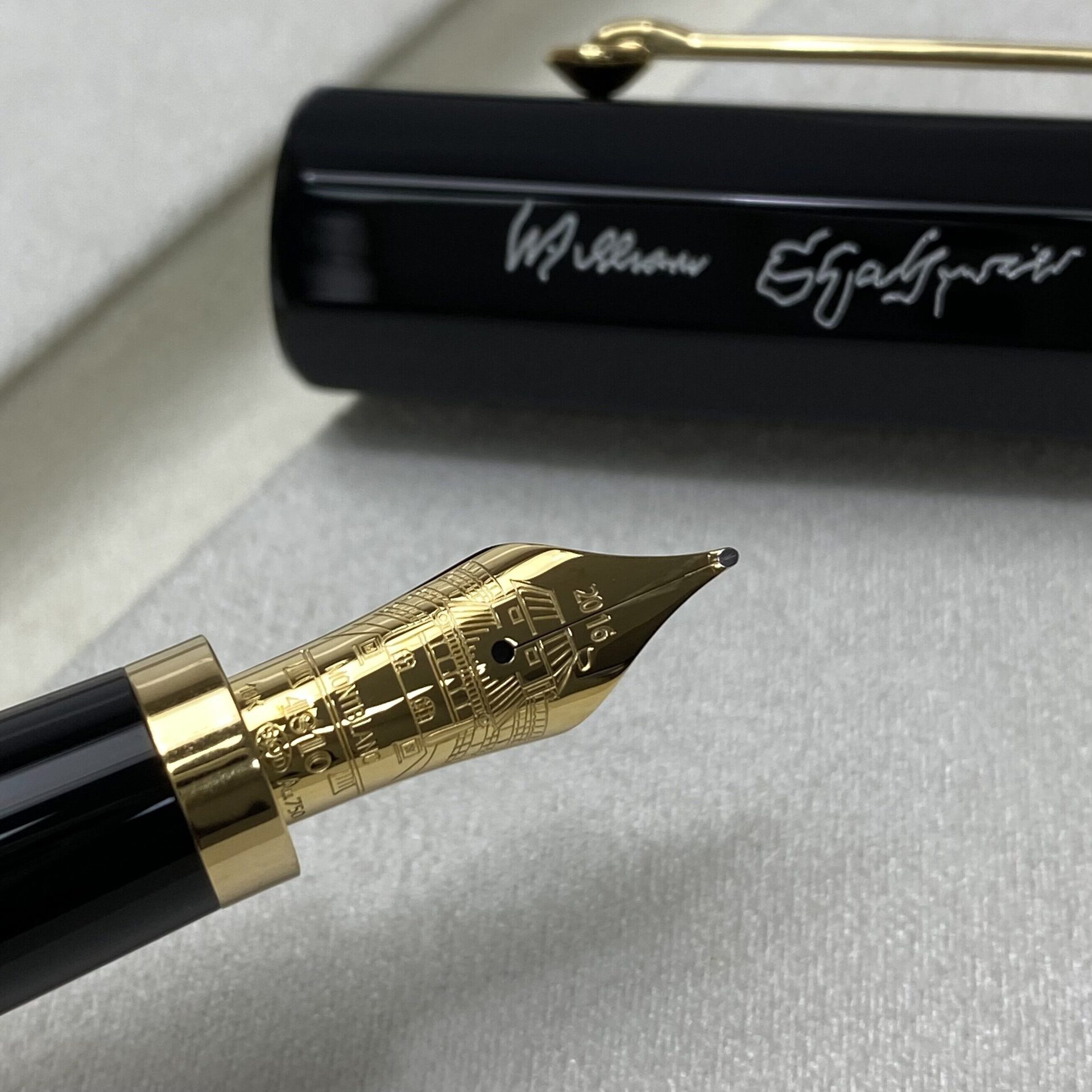 Conjunto Montblanc William Shakespeare - Caneta Tinteiro, Caneta Esferográfica e Lapiseira