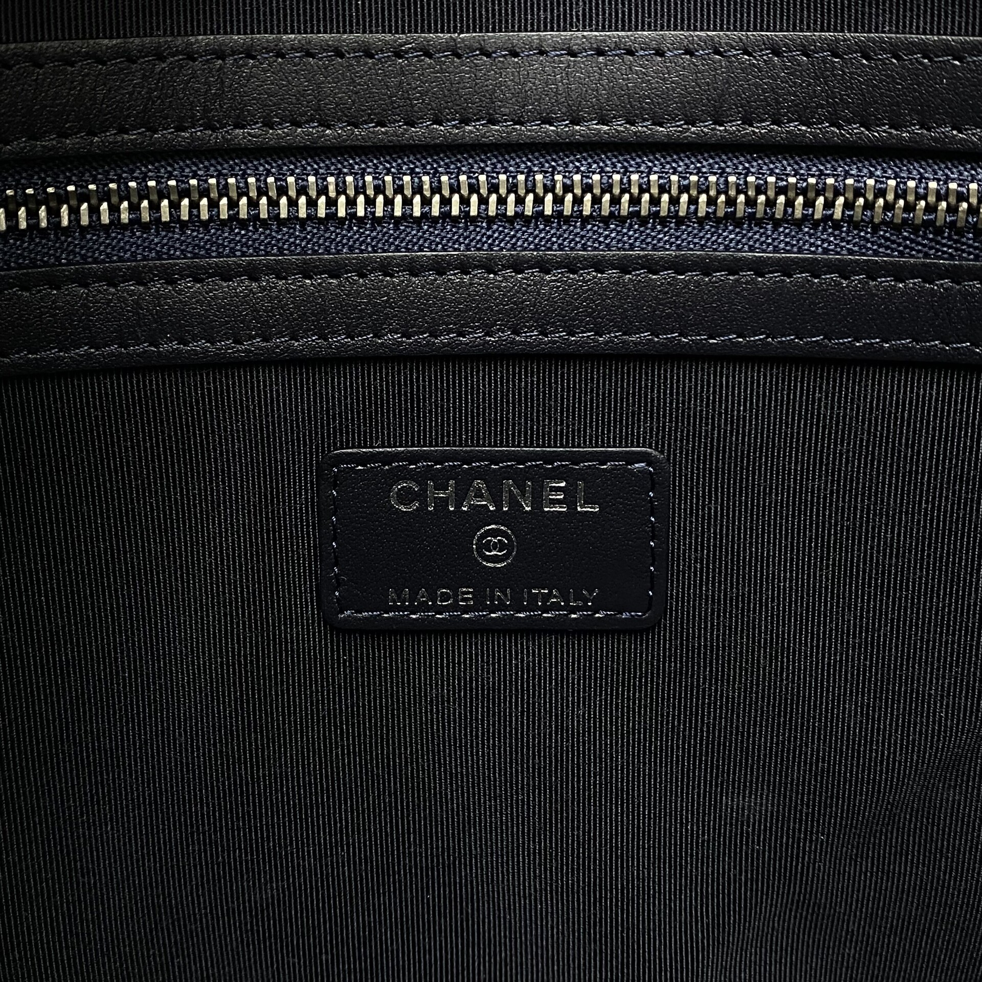 Clutch Chanel O-Case Felt