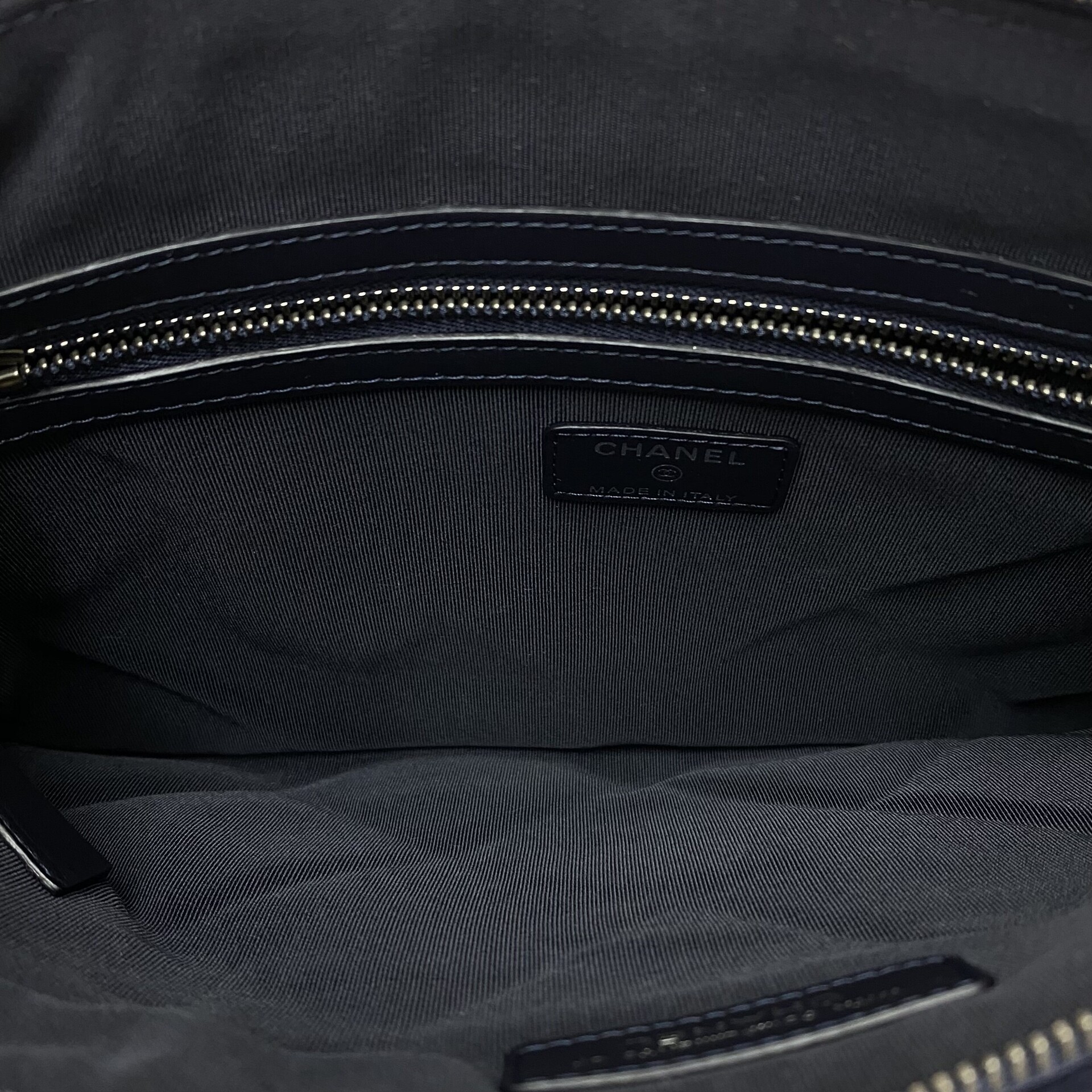 Clutch Chanel O-Case Felt