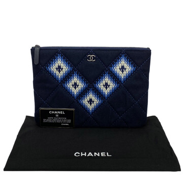 Clutch Chanel O-Case Felt