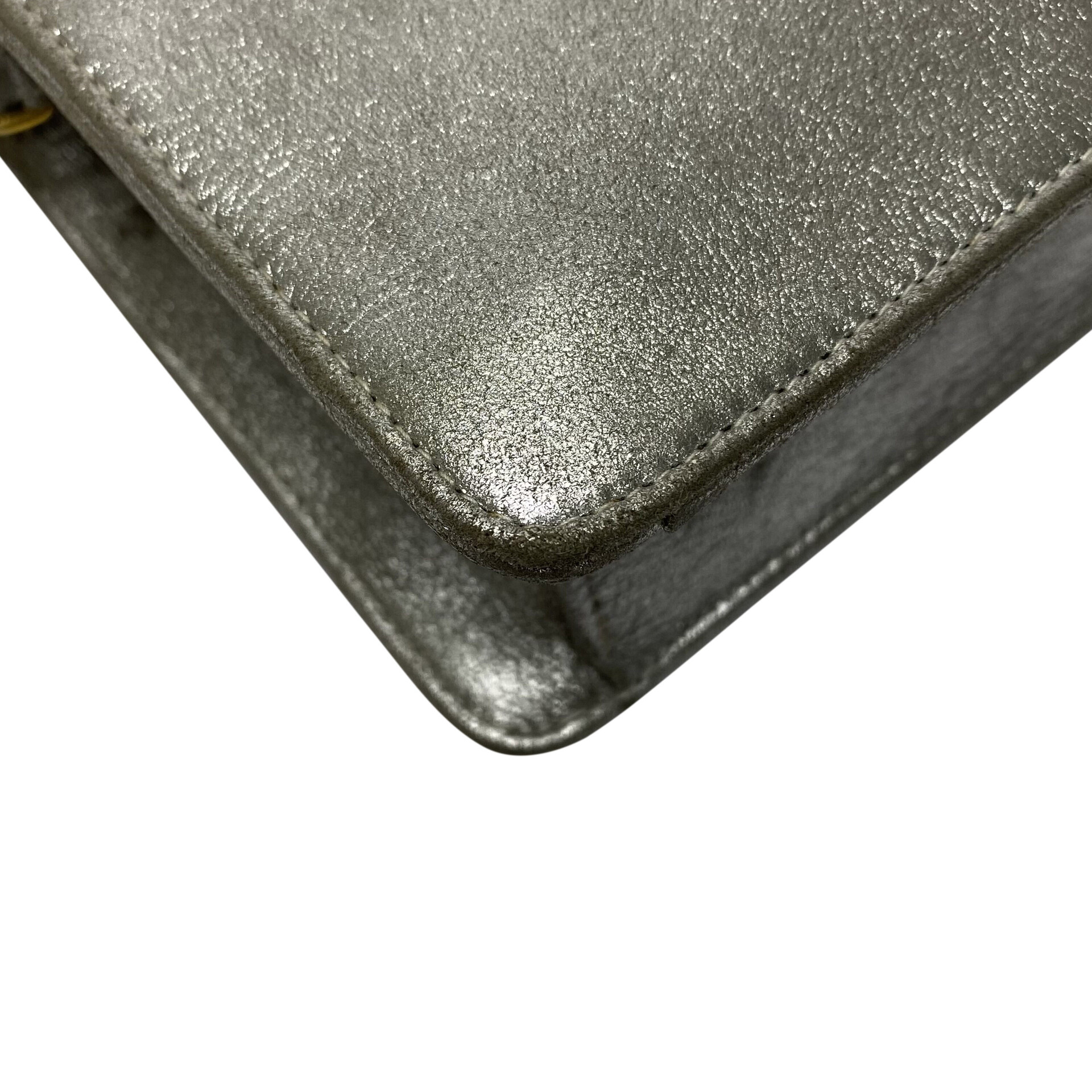 Clutch Chanel Mini Silver Wristlet