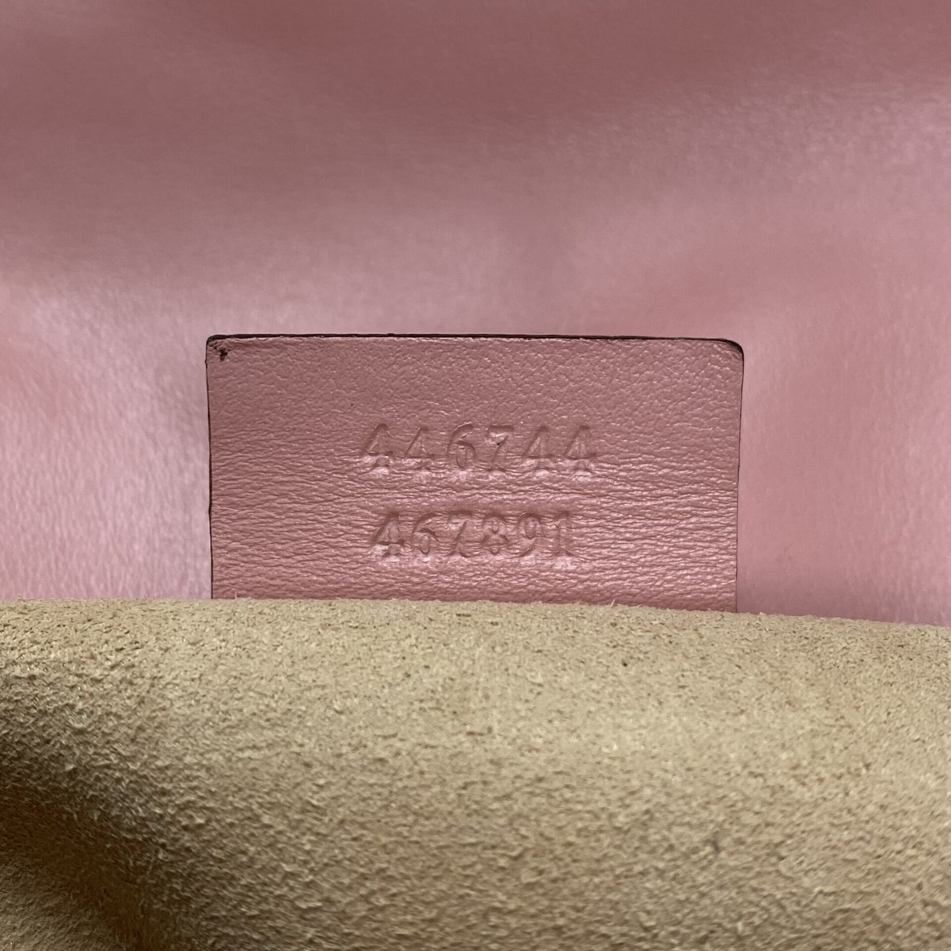 Bolsa Gucci GG Marmont Rosa