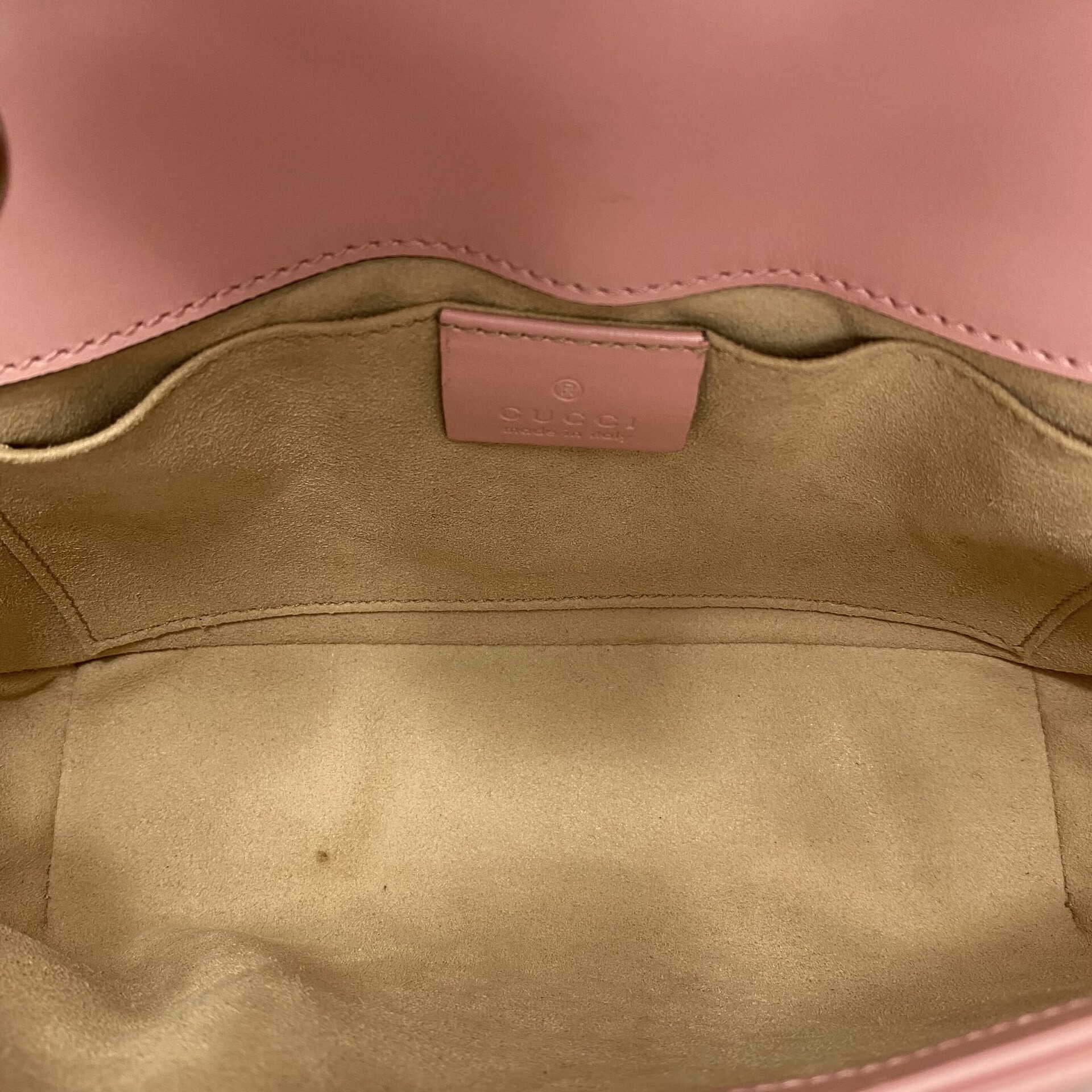 Bolsa Gucci GG Marmont Rosa