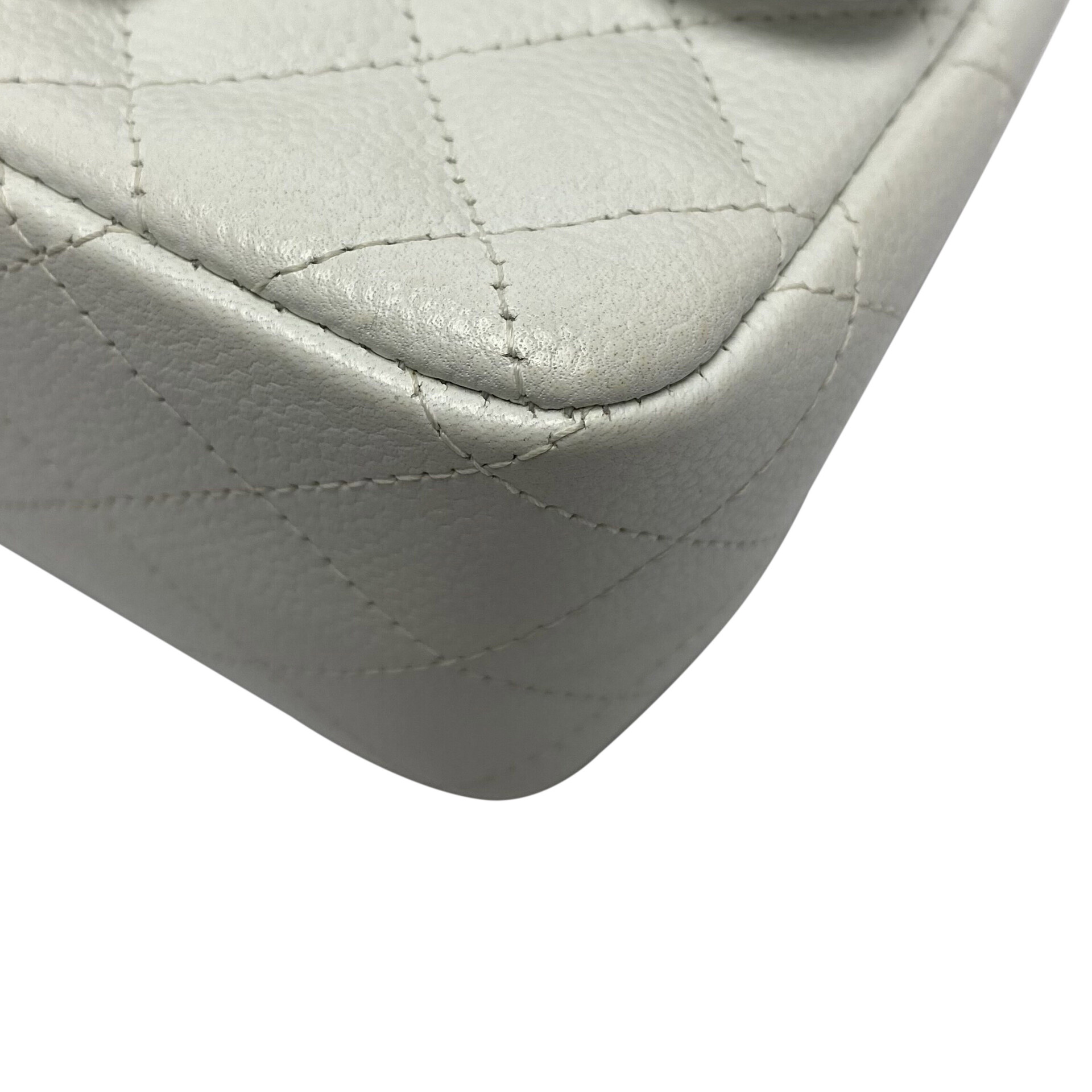 Bolsa Chanel Mini Classic Caviar Branca