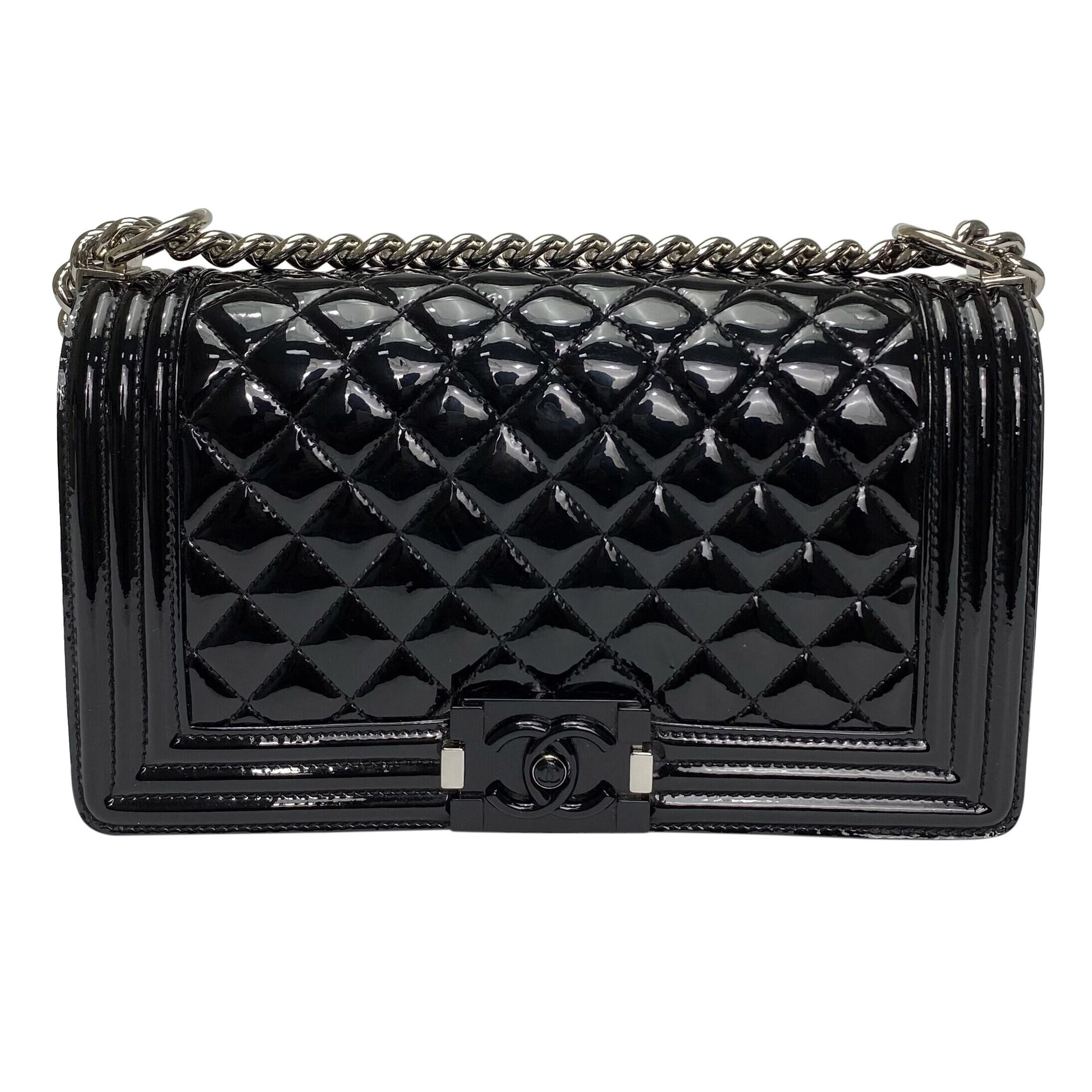 Bolsa Chanel Boy Verniz