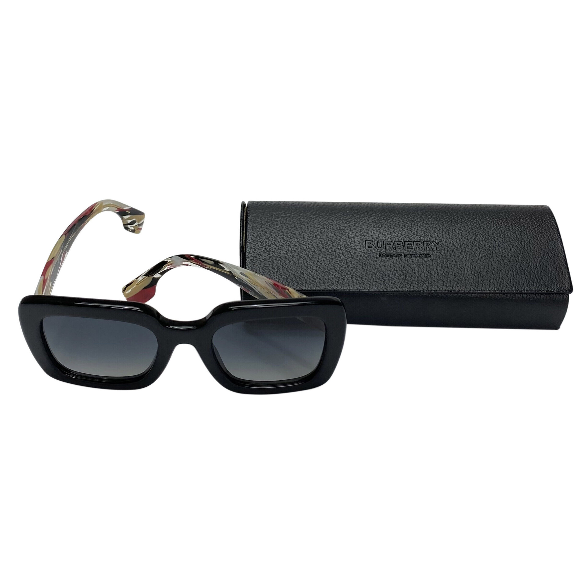 Óculos de Sol Burberry - B4204
