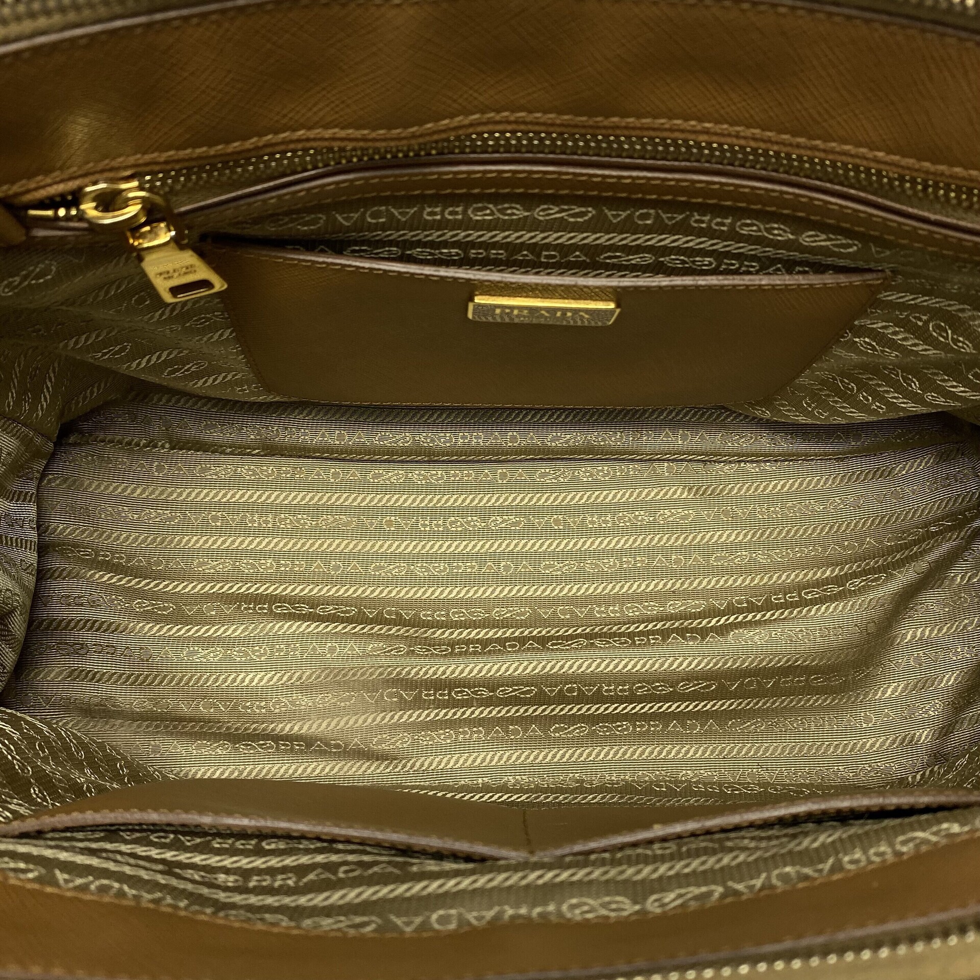 Bolsa Prada Galleria Couro Saffiano Bicolor