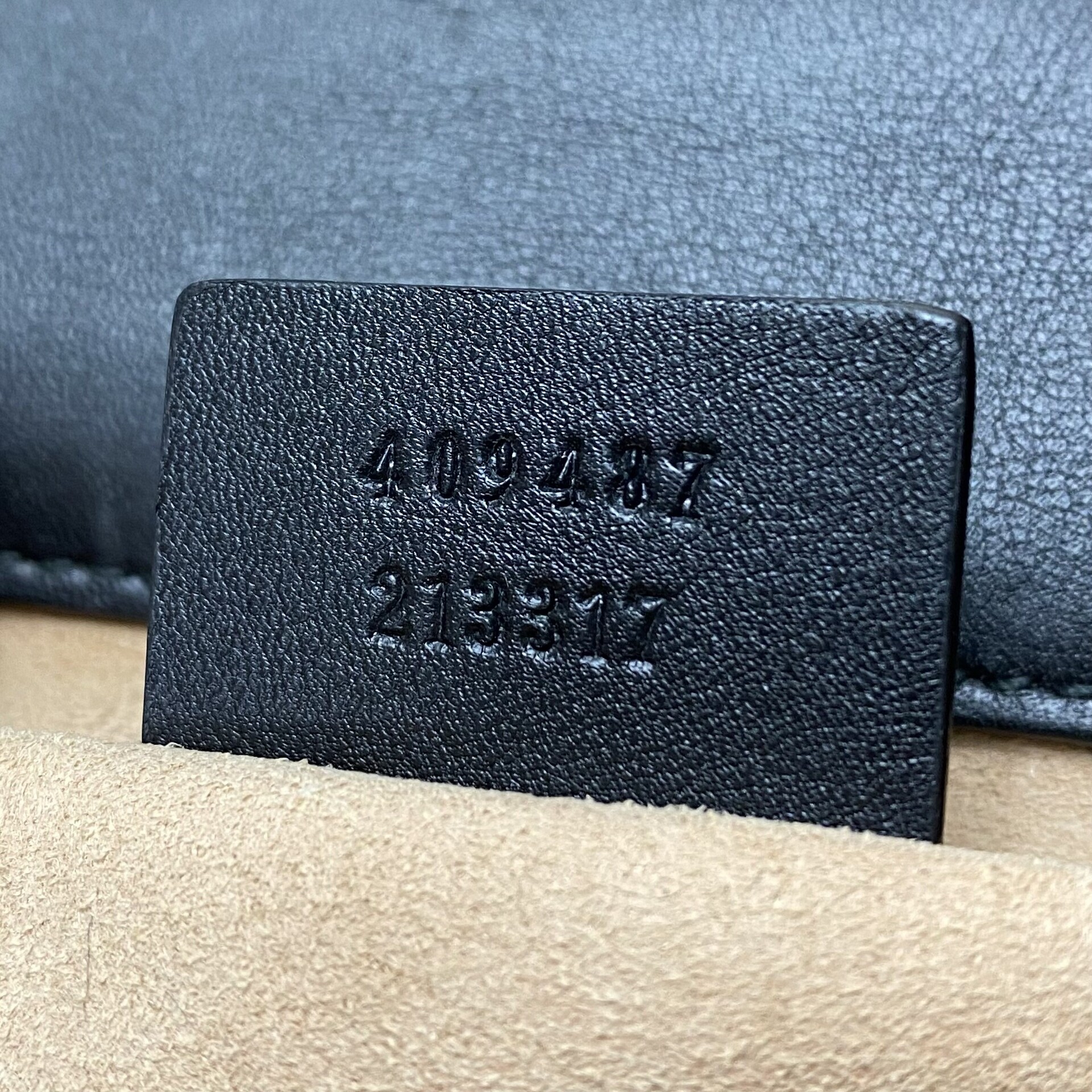 Bolsa Gucci Padlock Bee GG Supreme