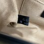 Bolsa Gucci Padlock Bee GG Supreme