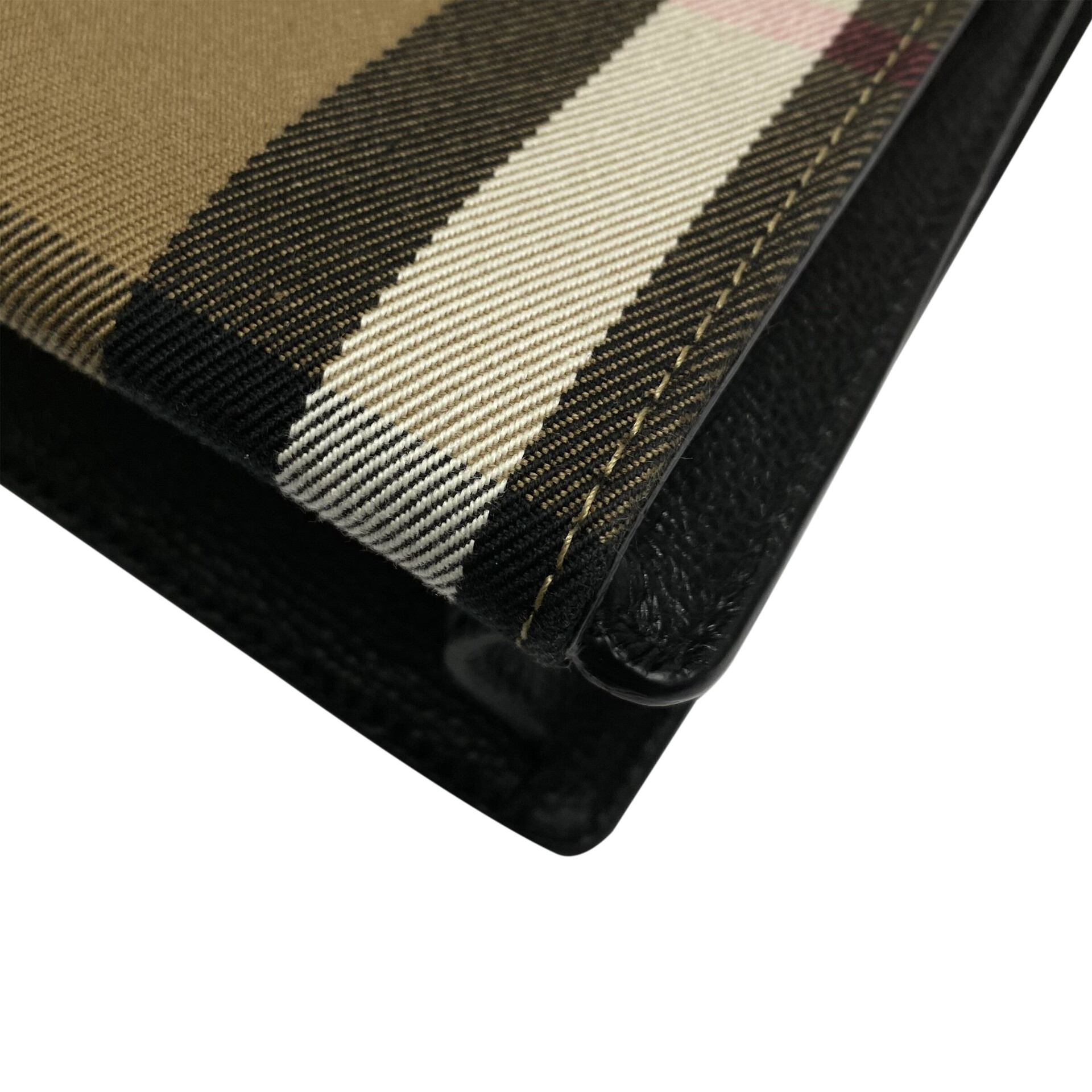Bolsa Burberry Macken Check Xadrez