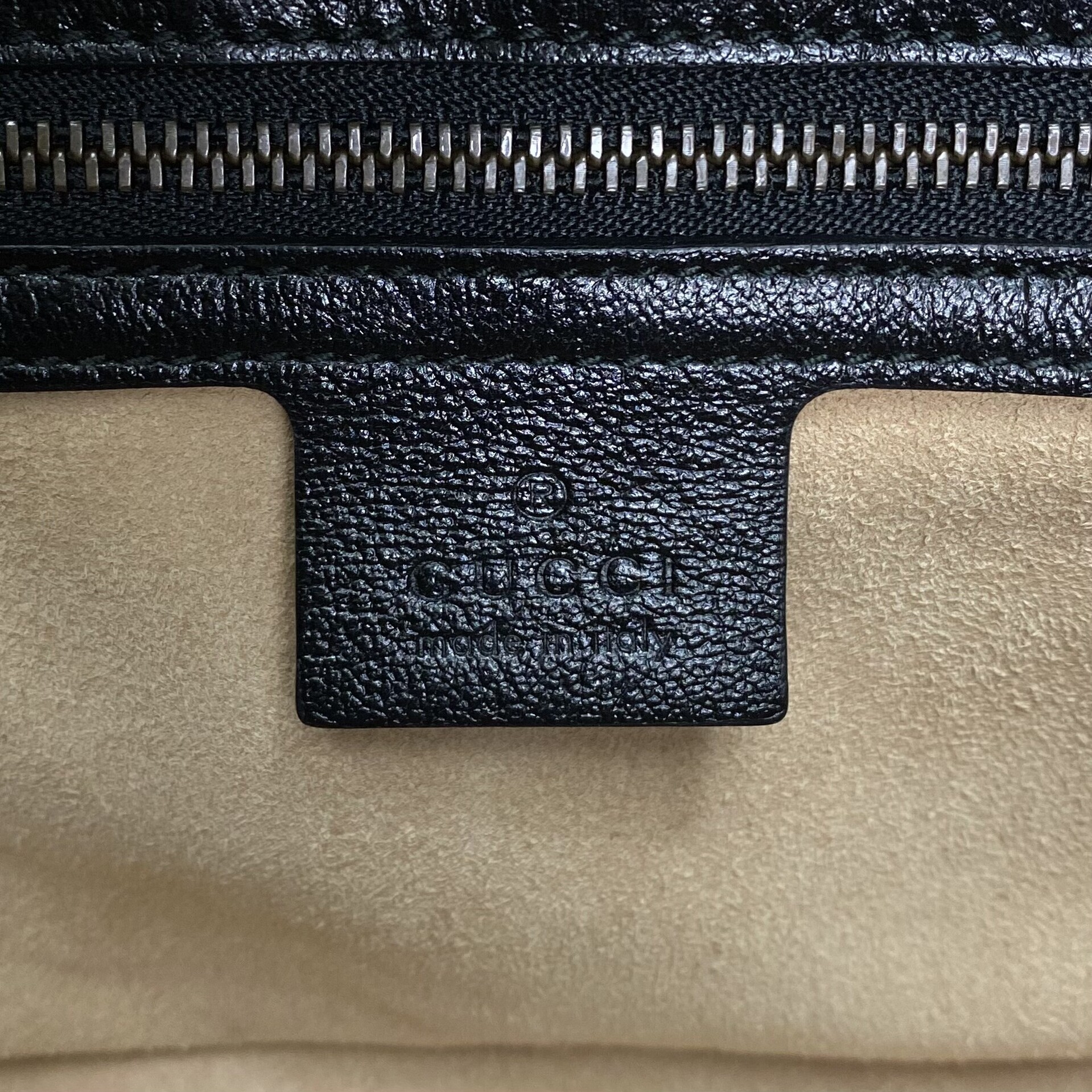 Bolsa Gucci GG Marmont