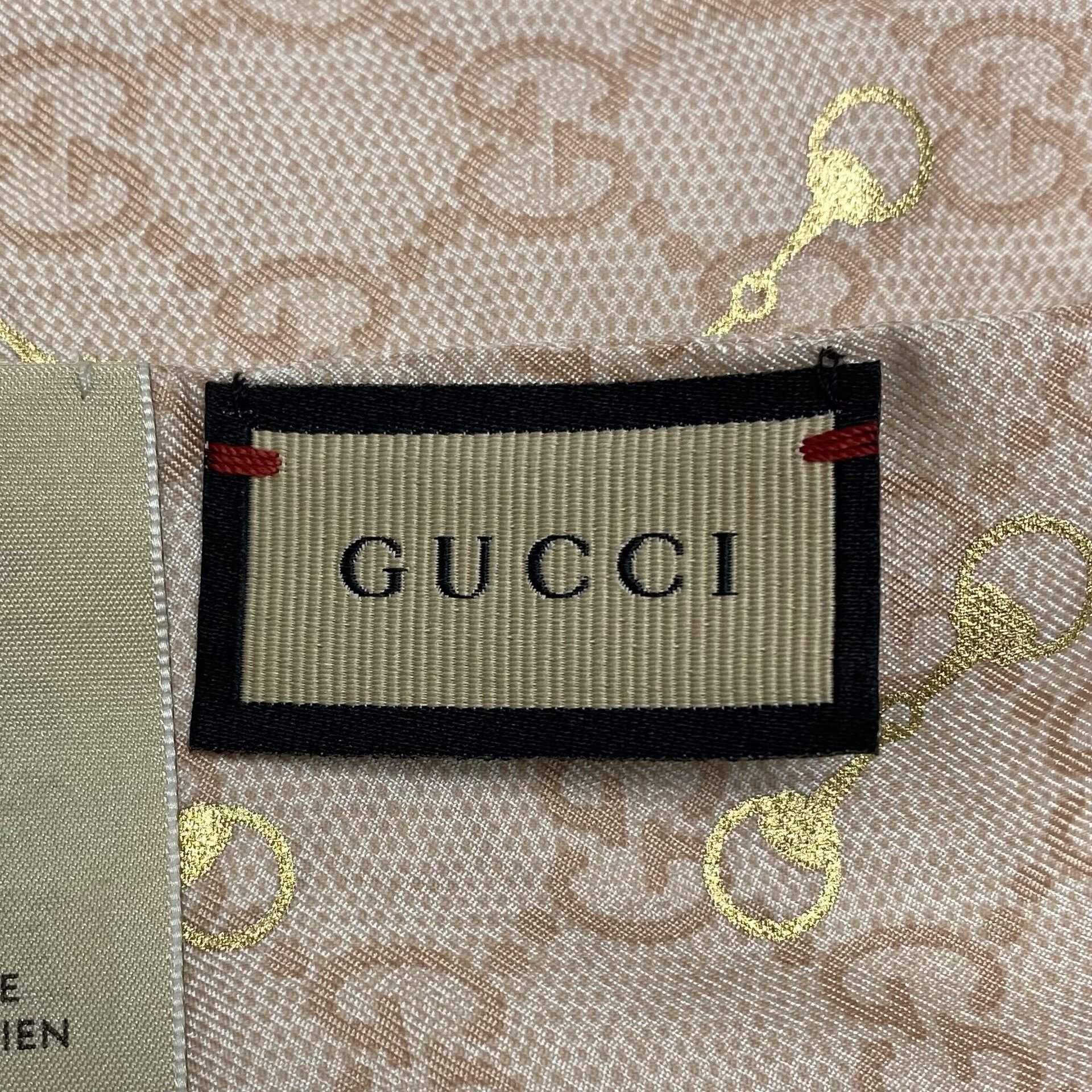 Lenço Gucci Twilly Monograma Rosa