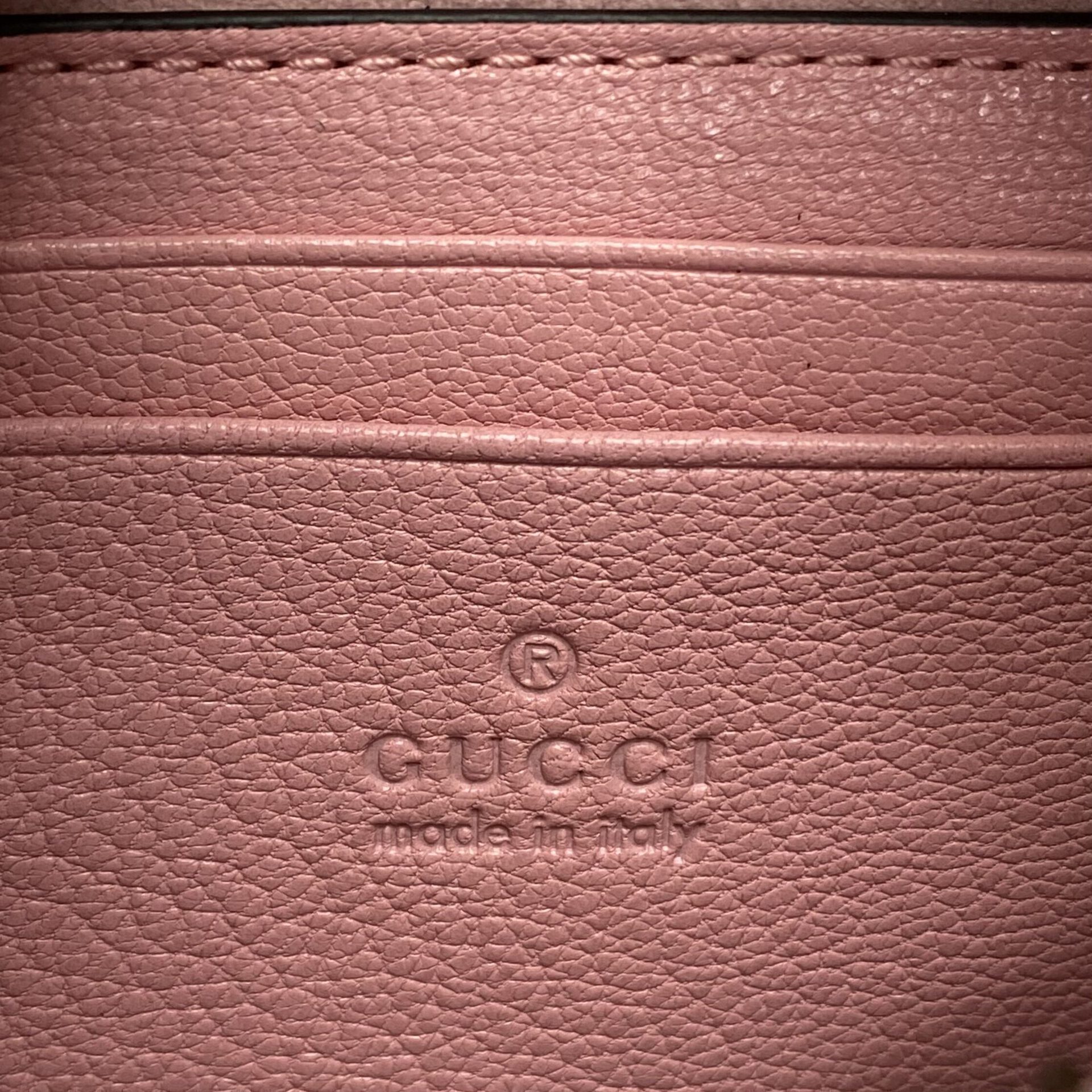 Bolsa Gucci Aphrodite Couro Rosa