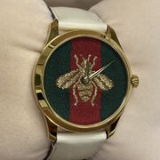 Relógio Gucci G-Timeless - 126.4