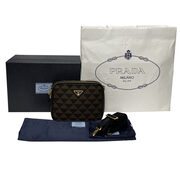 Bolsa Prada Crossbody Symbole com Bordado