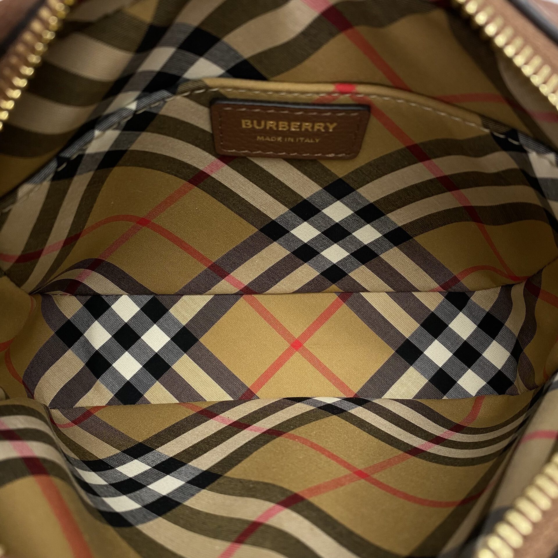 Bolsa Burberry TB Camera Couro Marrom