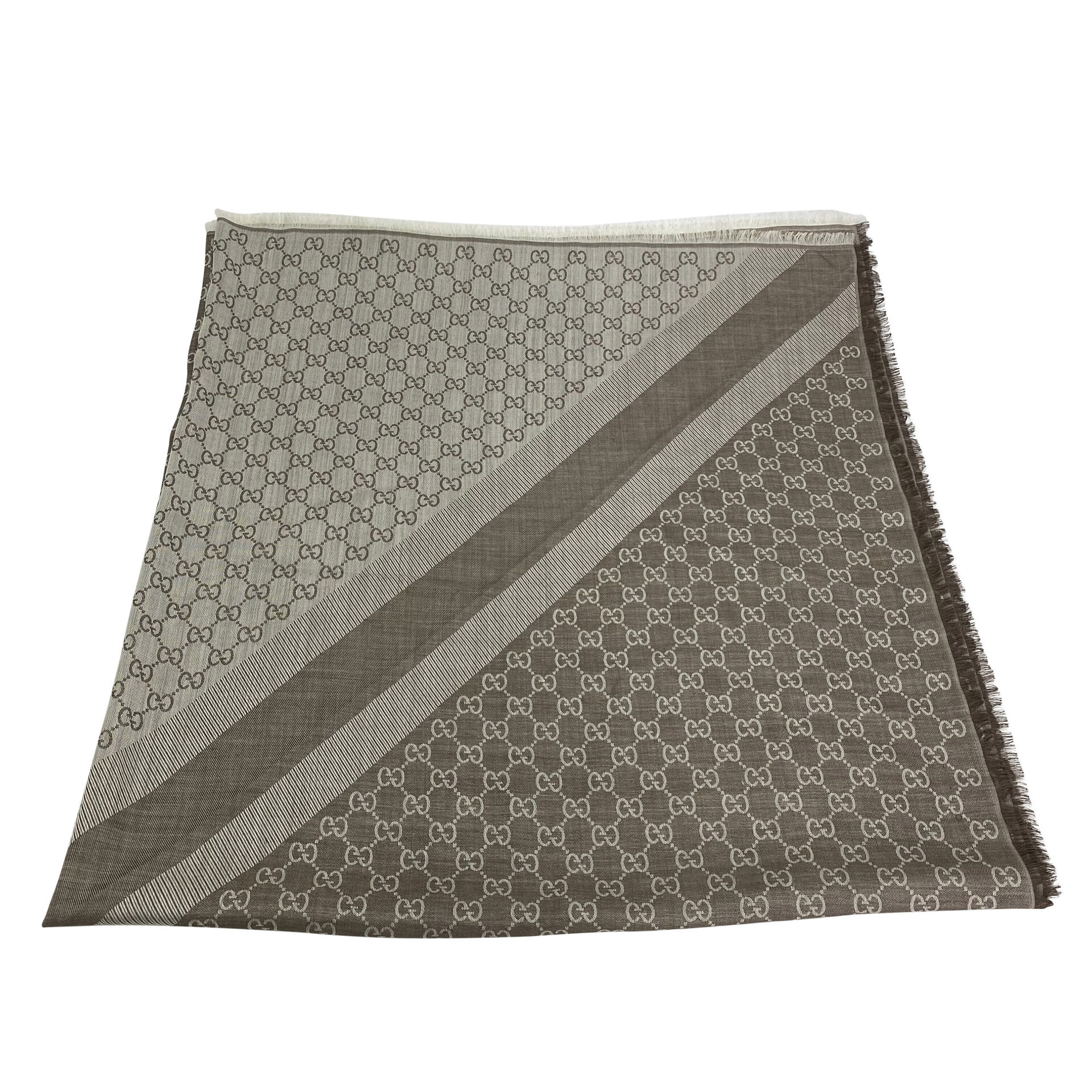 Pashimina Gucci Monograma