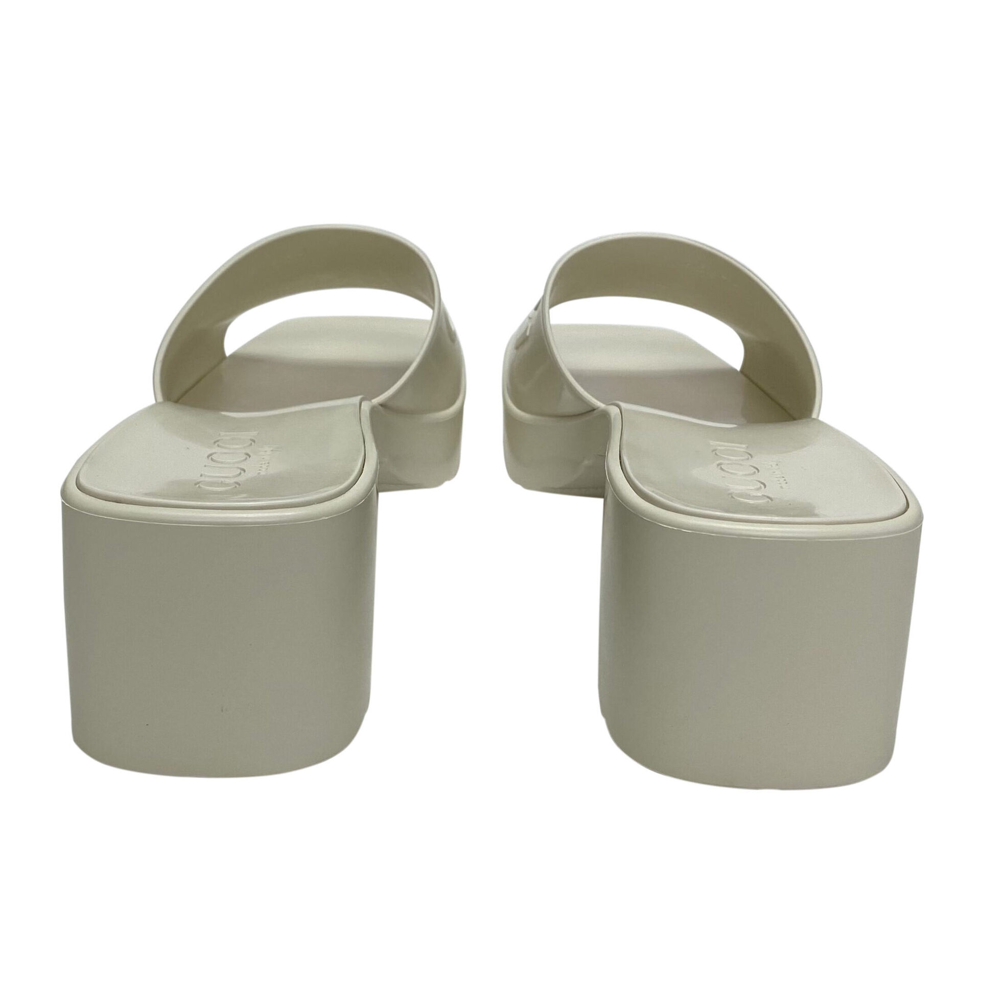 Sandália Gucci Rubber Slides Off White