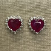 Par de Brincos Coração Rubis - 3.68 ct