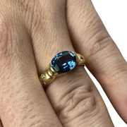 Anel Ouro Amarelo com Topázio