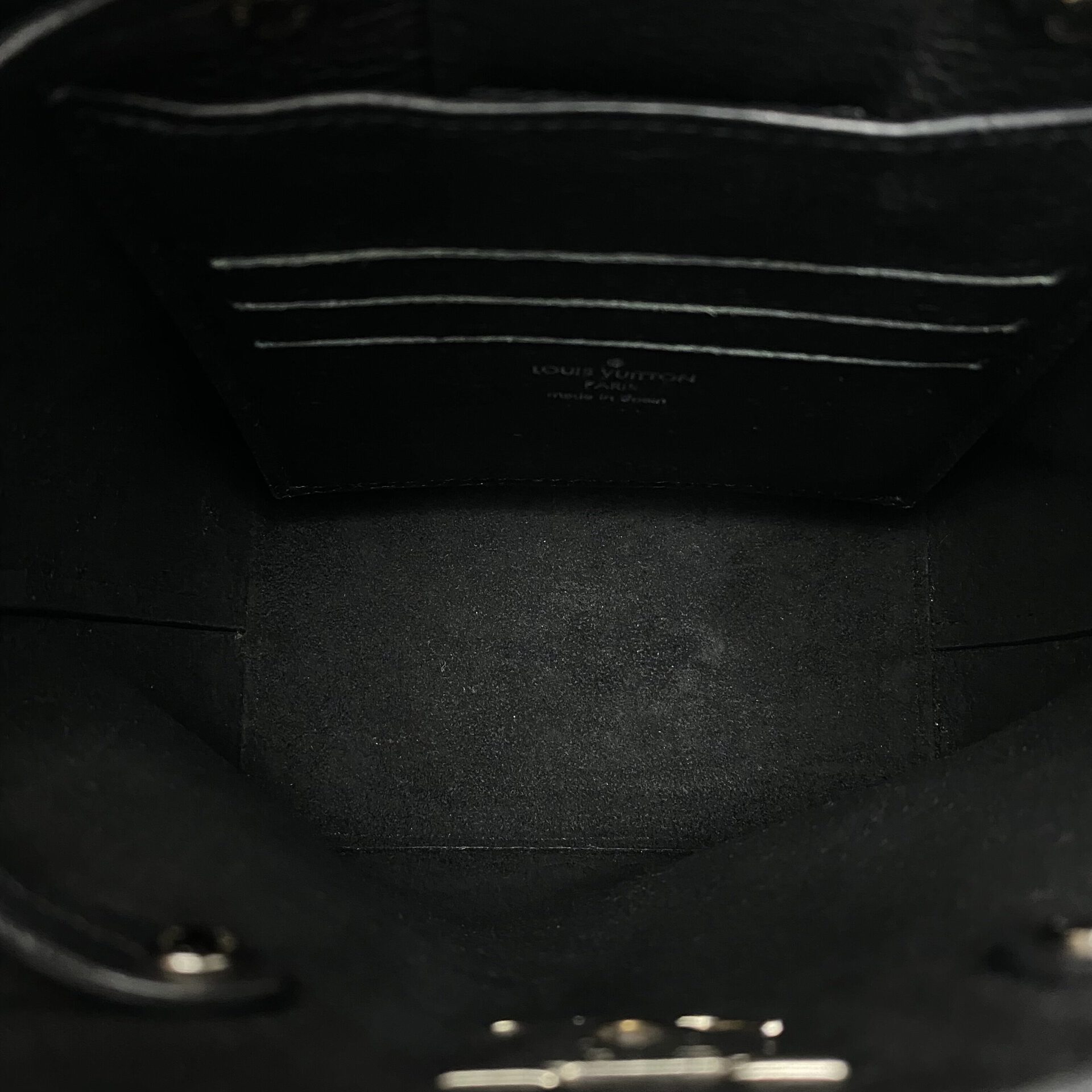 Bolsa Louis Vuitton Lockme Nano Preta